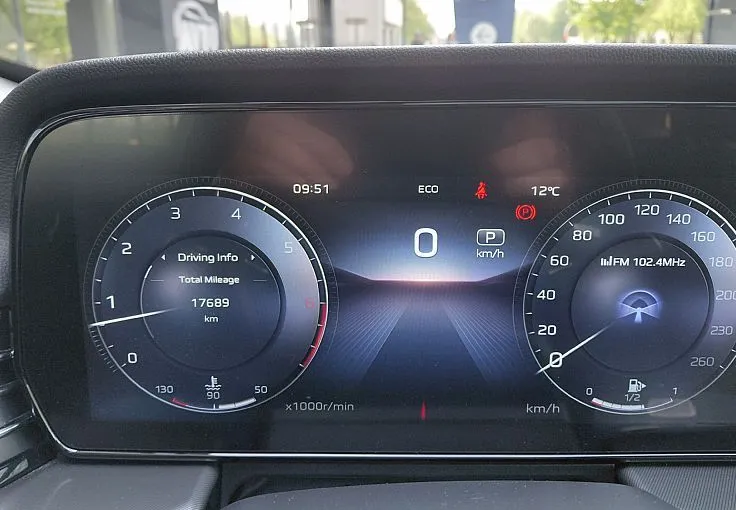 Zunanja slika - Hongqi HS5 - 2.0T AWD - 7