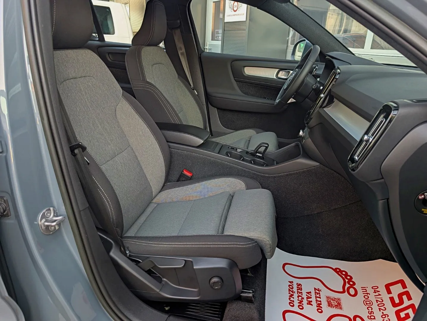 Zunanja slika - Volvo XC40 - 2.0 B3 aut. LED|Kamera|Navi|2xPDC|Keyless - 12
