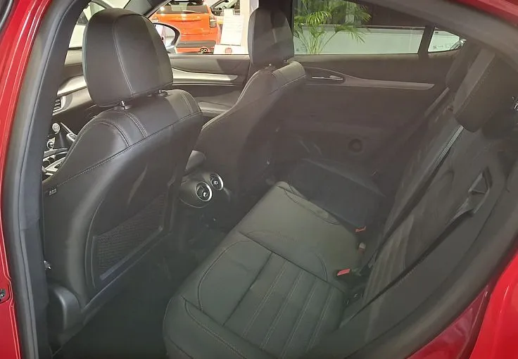 Zunanja slika - Alfa Romeo Stelvio - Intensa 2.0 Turbo 280 Q4 - 10