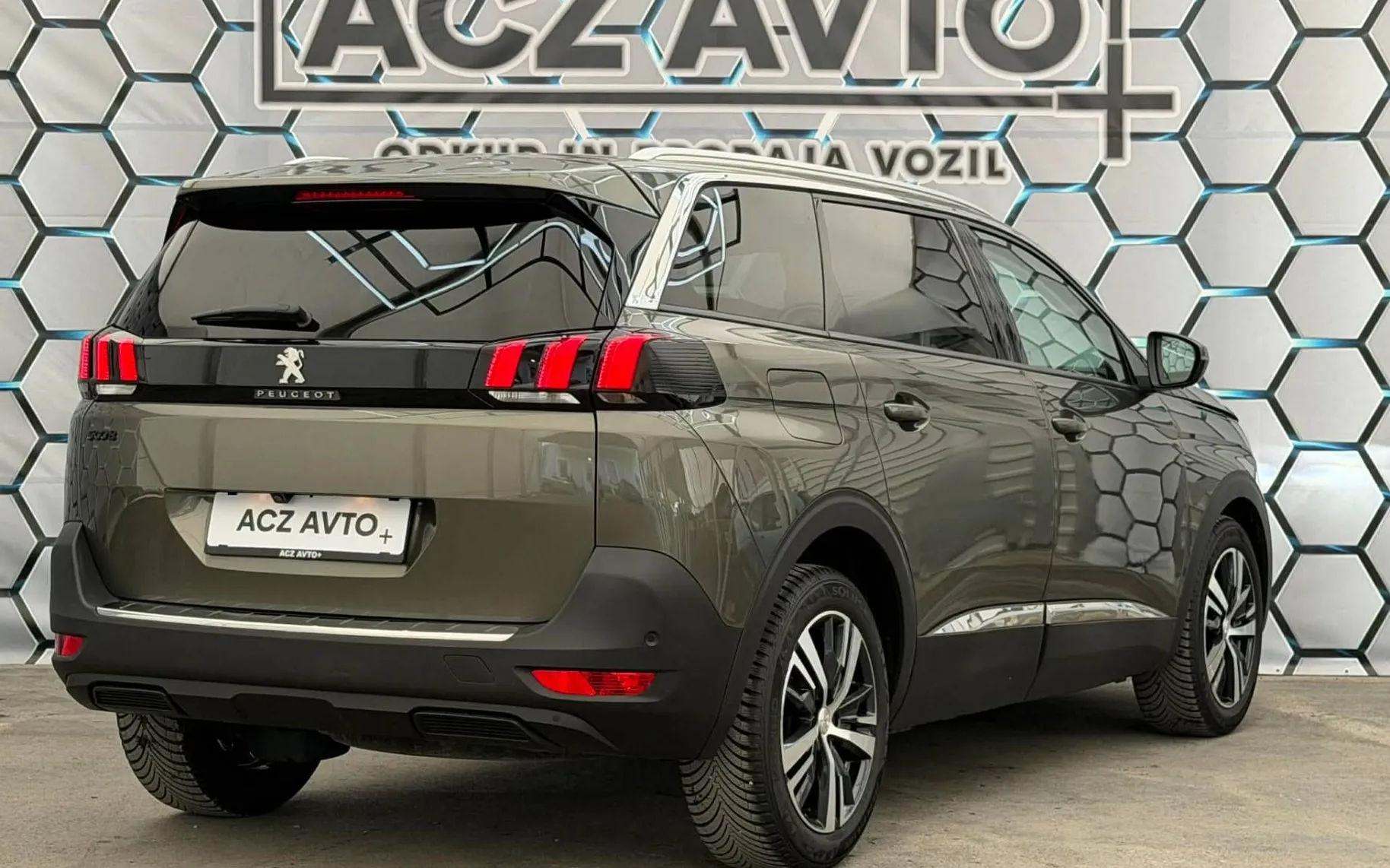 Zunanja slika - Peugeot 5008 - 1.2 i•GT LINE•FUL LED•VIRTUAL•ACC•MRTVI KOTI•PDC• - 4