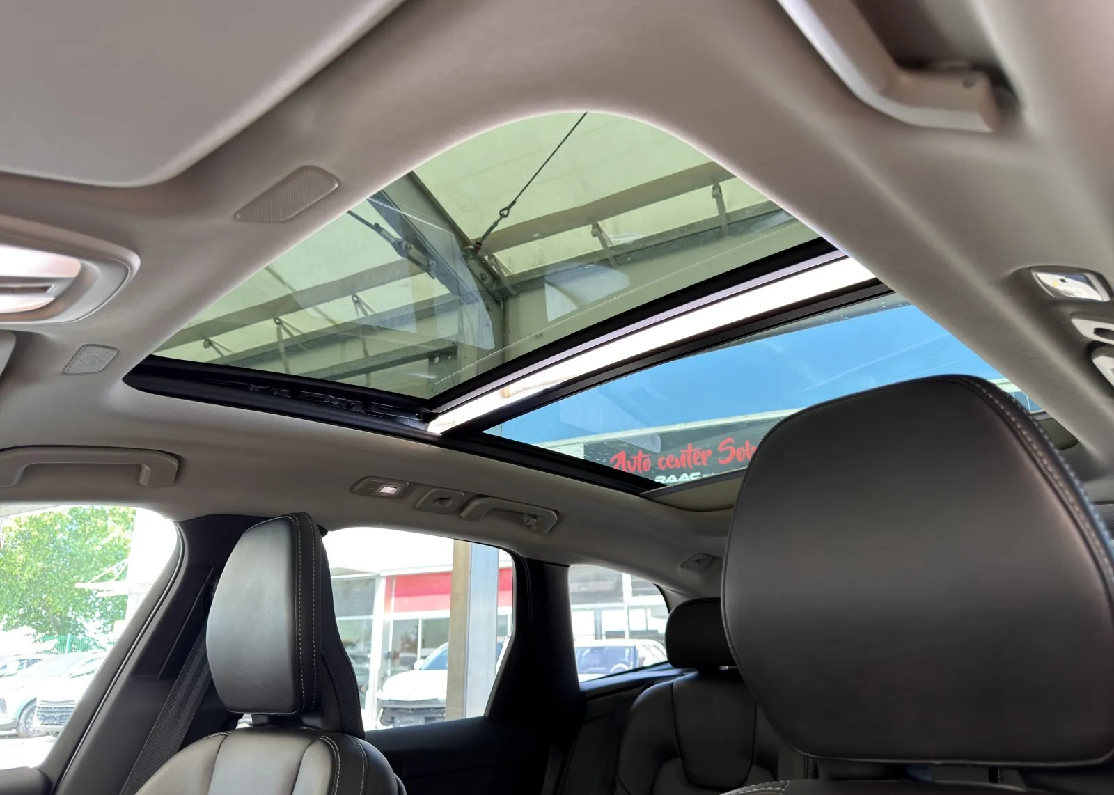 Zunanja slika - Volvo XC60 - B4 AWD Momentum Avt. - 15