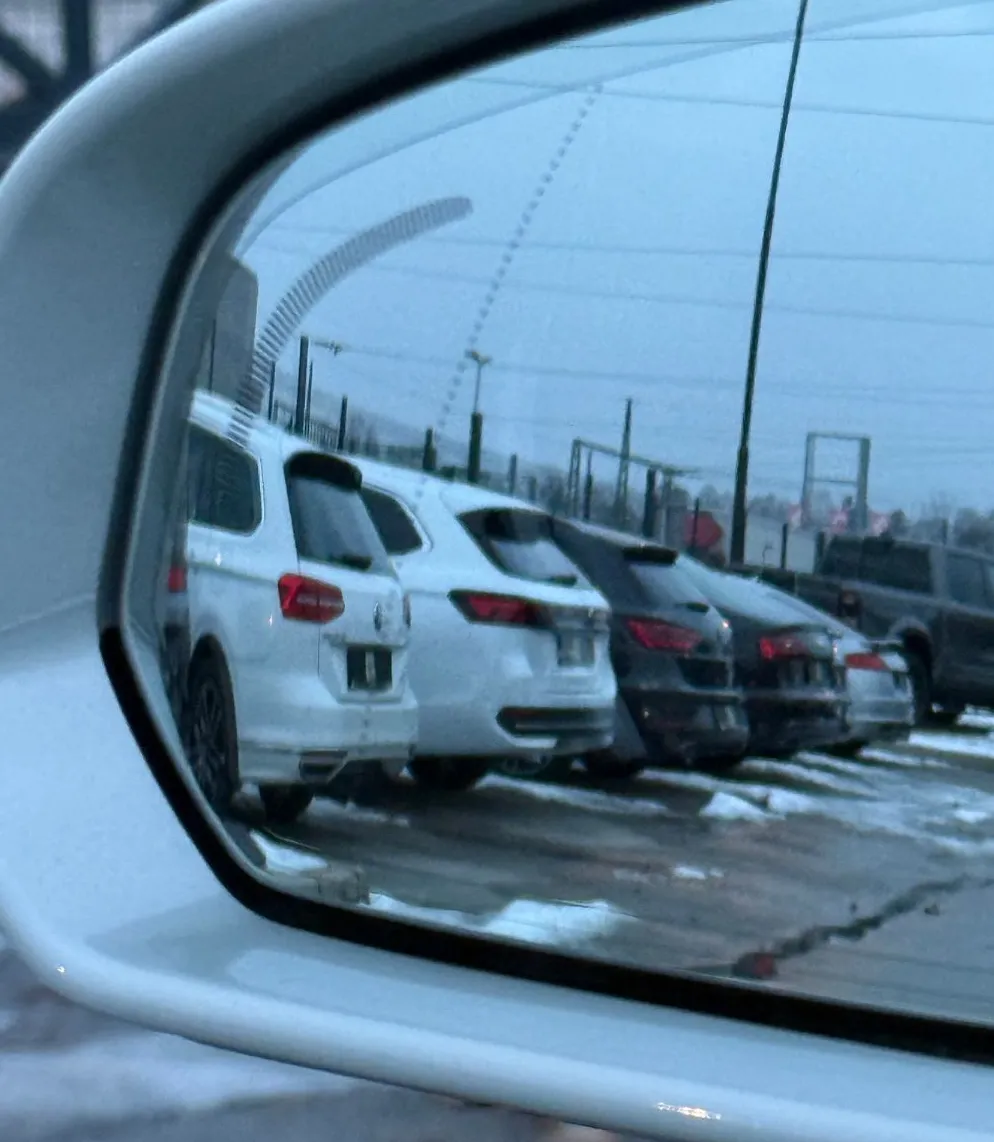 Zunanja slika - Volvo V60 - D4 PANO-FullLED-Usnje-KAM-Mkot-PDC-Gretje-KljukaDE - 19