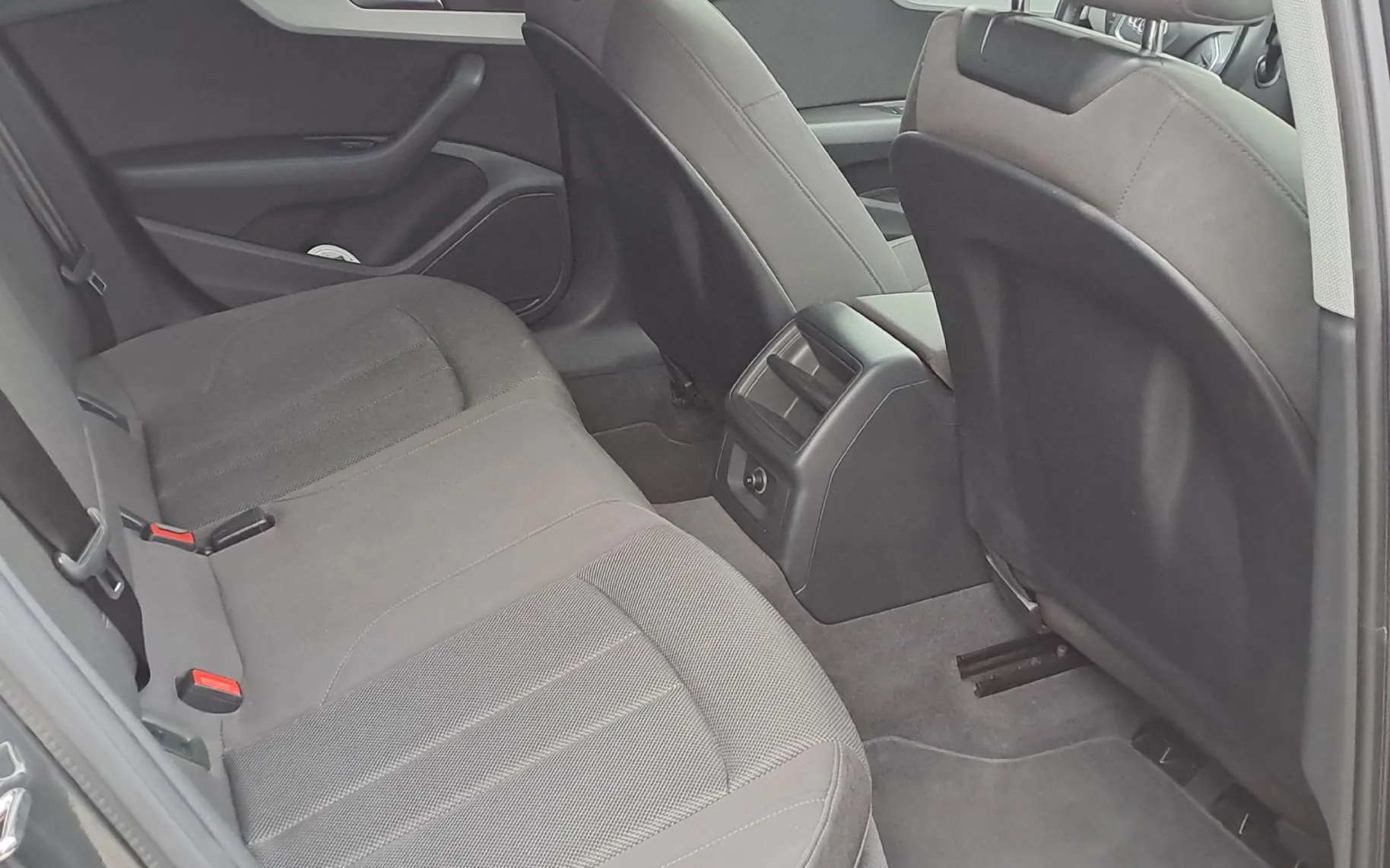 Zunanja slika - Audi A4 - Avant 35 TDI S tronic - 5