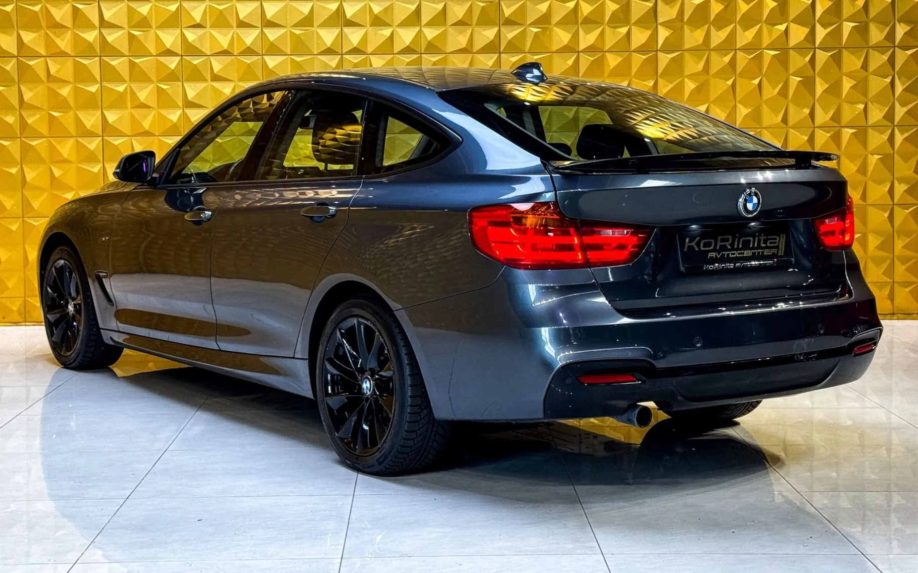 Notranja slika - BMW serija 3 Gran Turismo: - 320d AUT.-M Sport-NAVI-TEMP-GRETJE-EL PRTLJAZNIK - 9