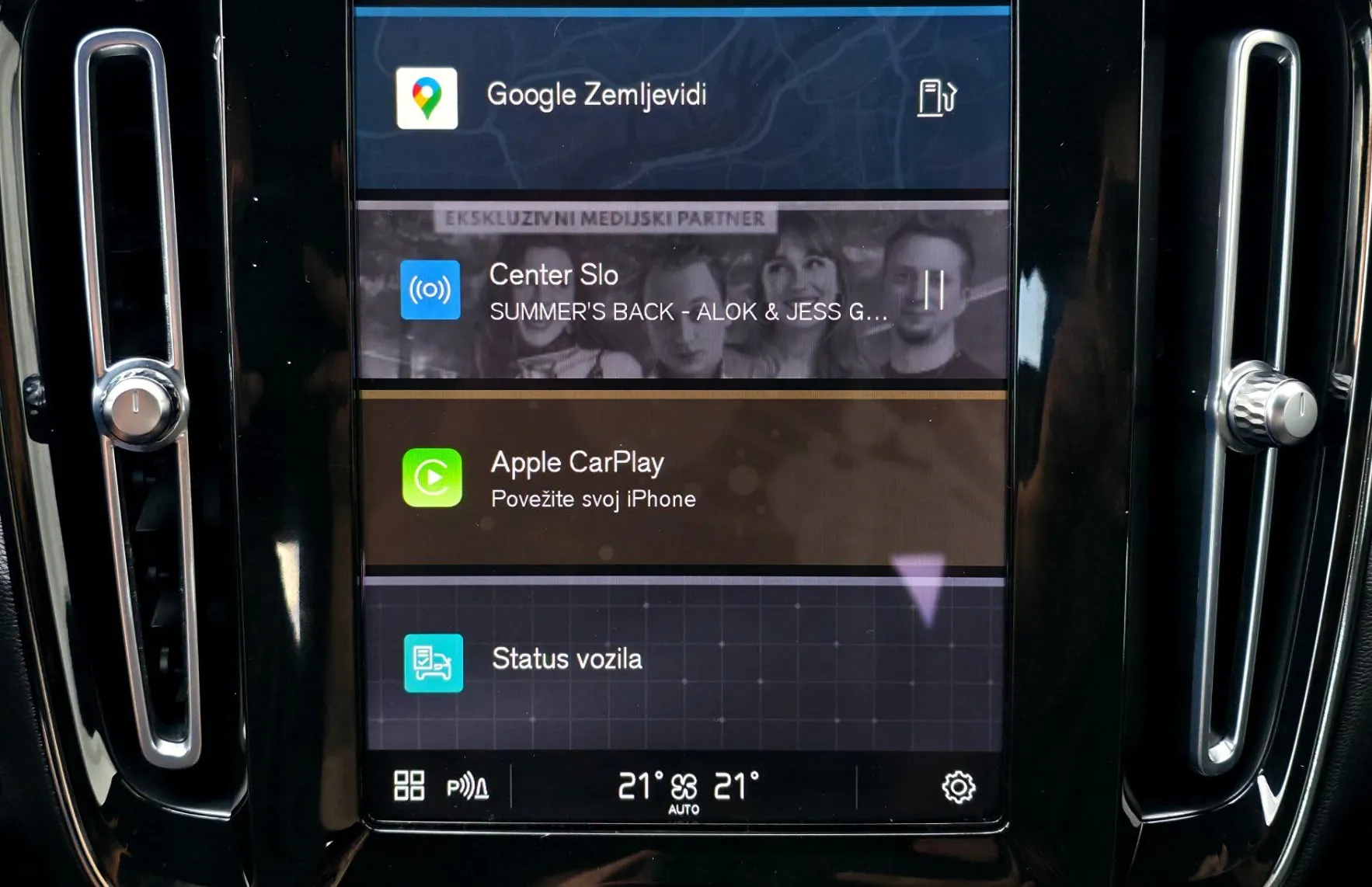 Zunanja slika - Volvo XC40 - B3P Core AT FULLED•TEMP•LANE•VIRTUAL•KEYLESS•17C• - 19