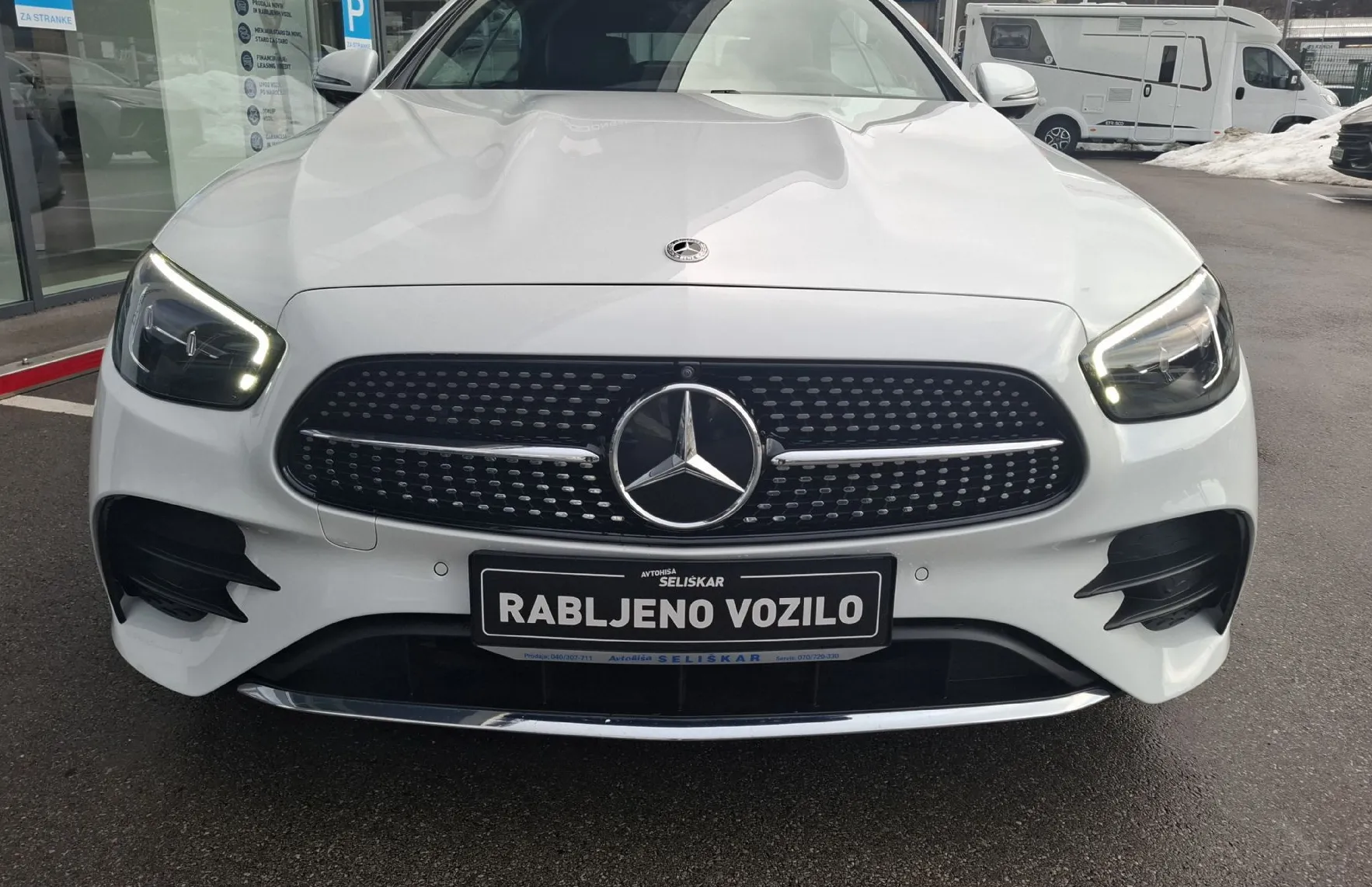 Zunanja slika - Mercedes-Benz E-Razred - E200 AMG LINE AVTOMATIK-BURMESTER HI-FI-KOT NOV - 2