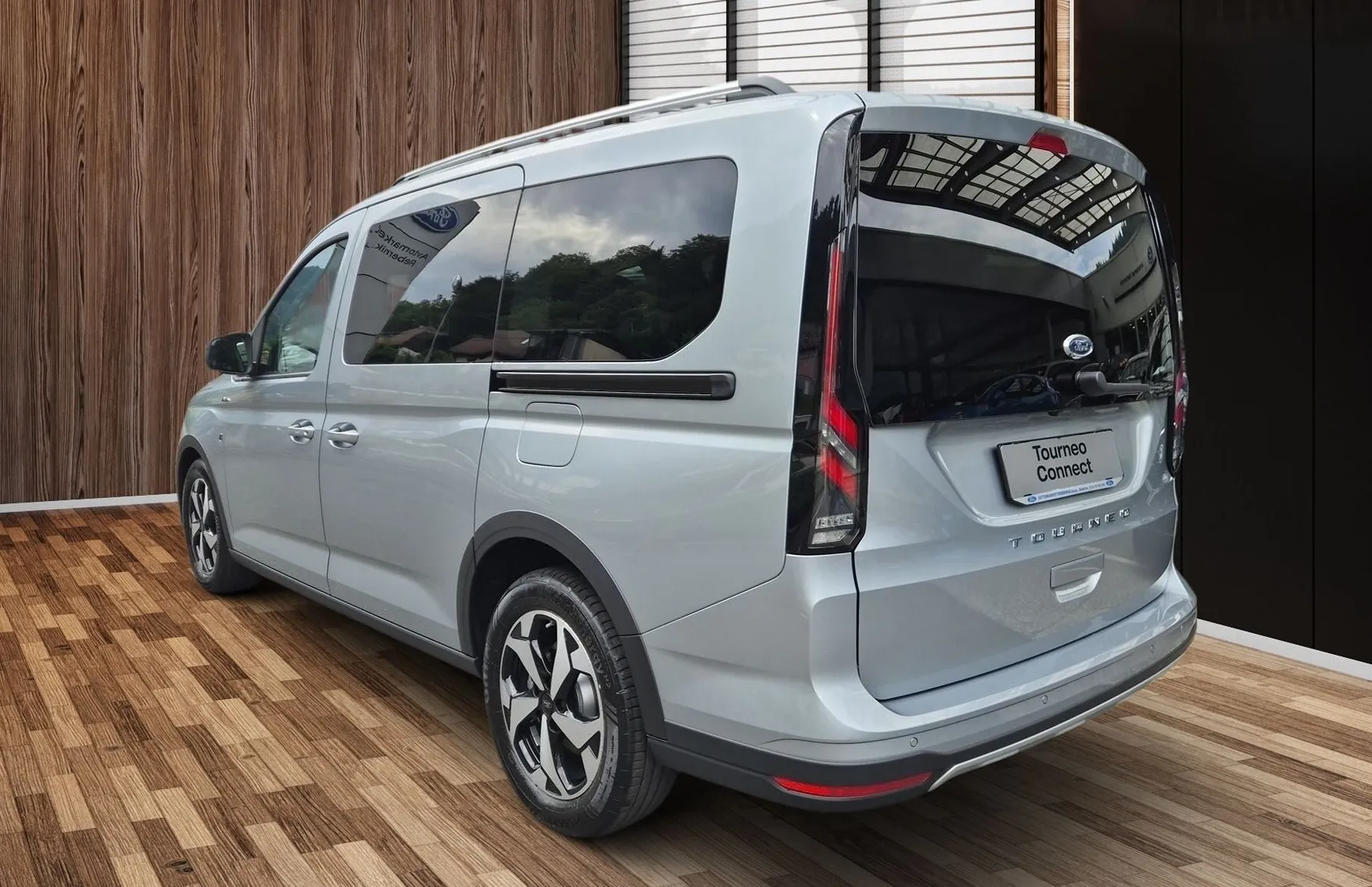 Zunanja slika - Ford Tourneo Connect - ACTIVE 2.0 TDCi EcoBlue 122PS A7 L2 FWD-NA ZALOGI - 5