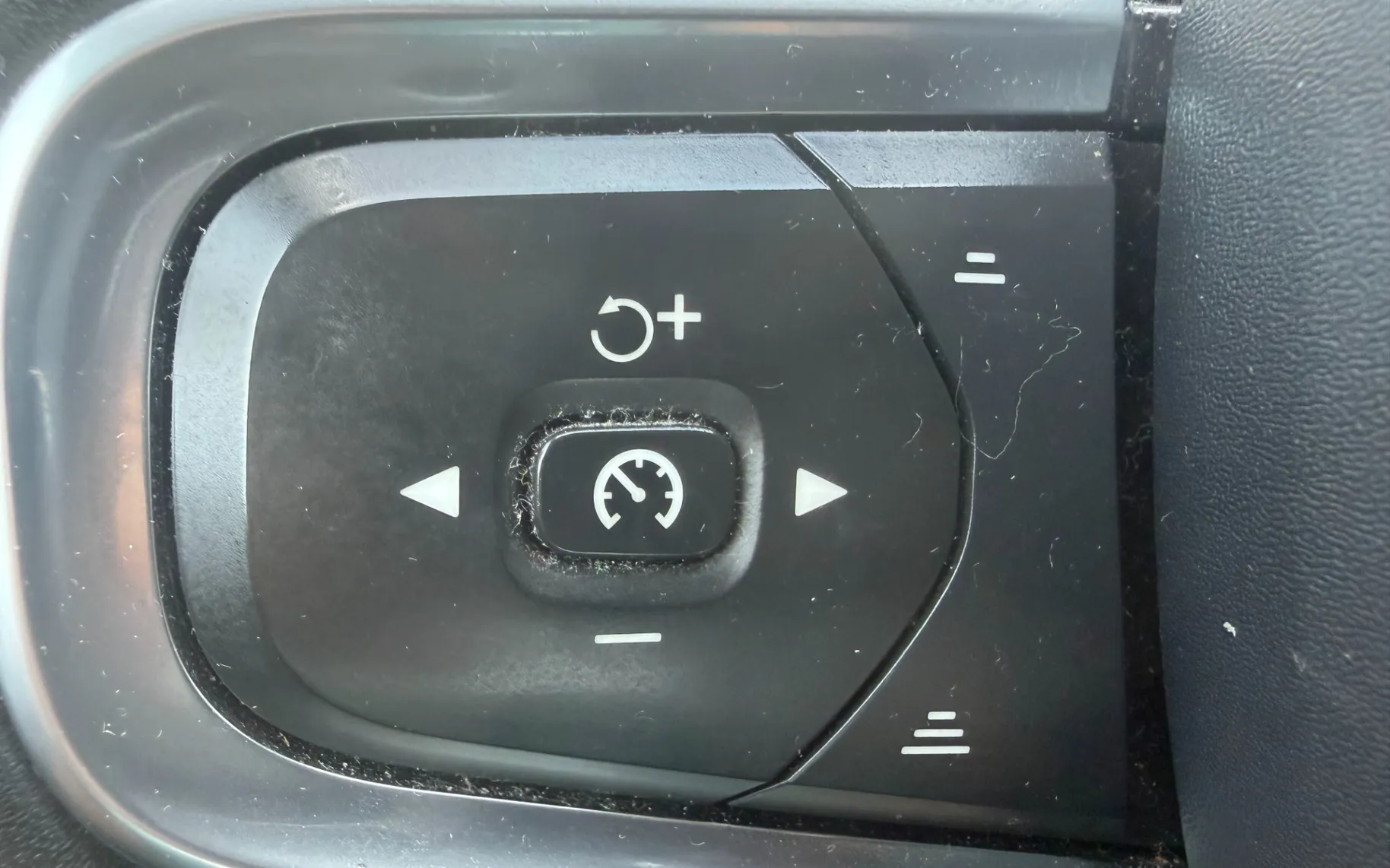 Zunanja slika - Volvo XC40 - D3 AWD Avt. - 19
