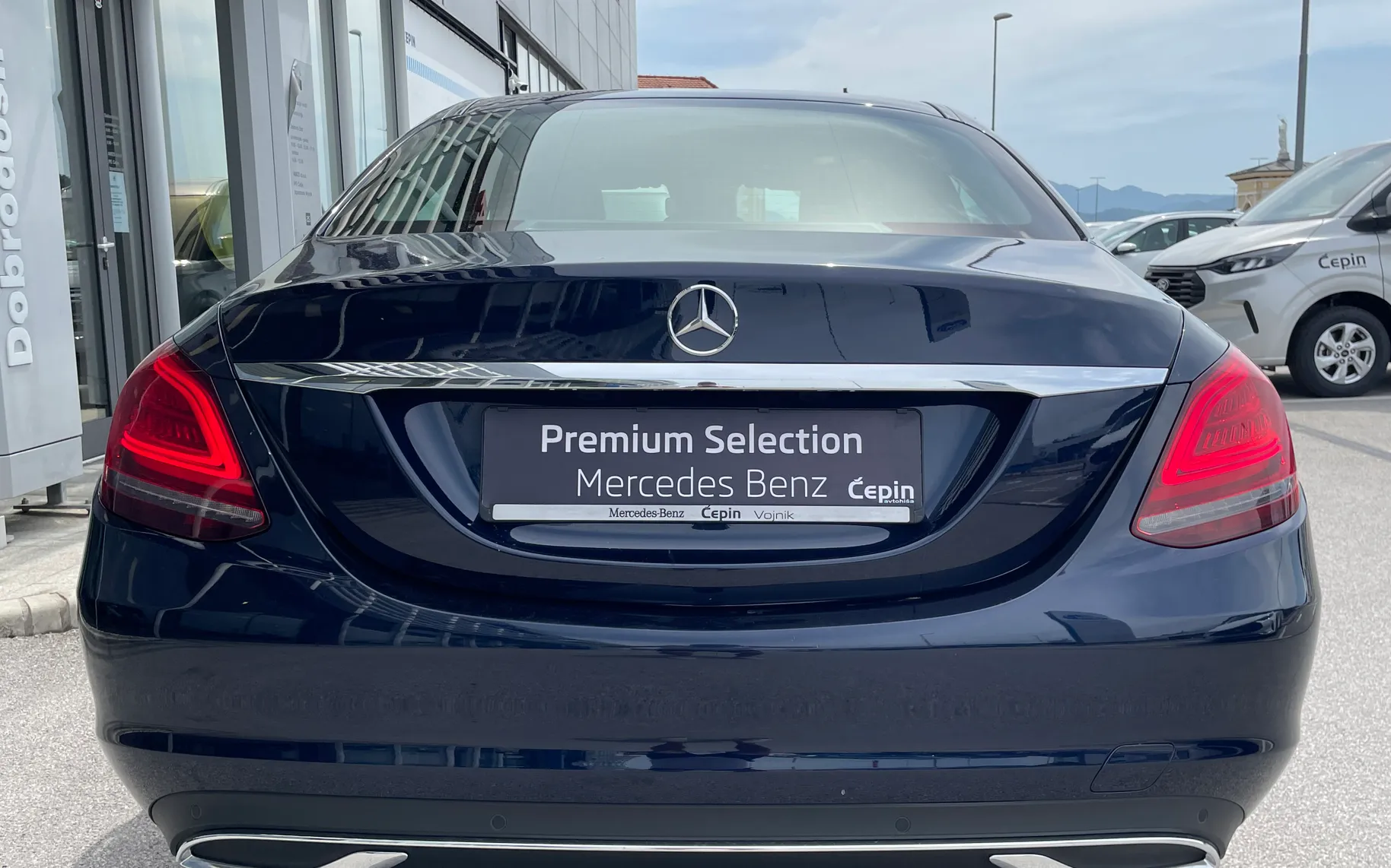 Zunanja slika - Mercedes-Benz C-Razred - 220d-AUT-AVANTGARDE-MULTIBEAM-NAVI-SLO-PREMIUM - 7