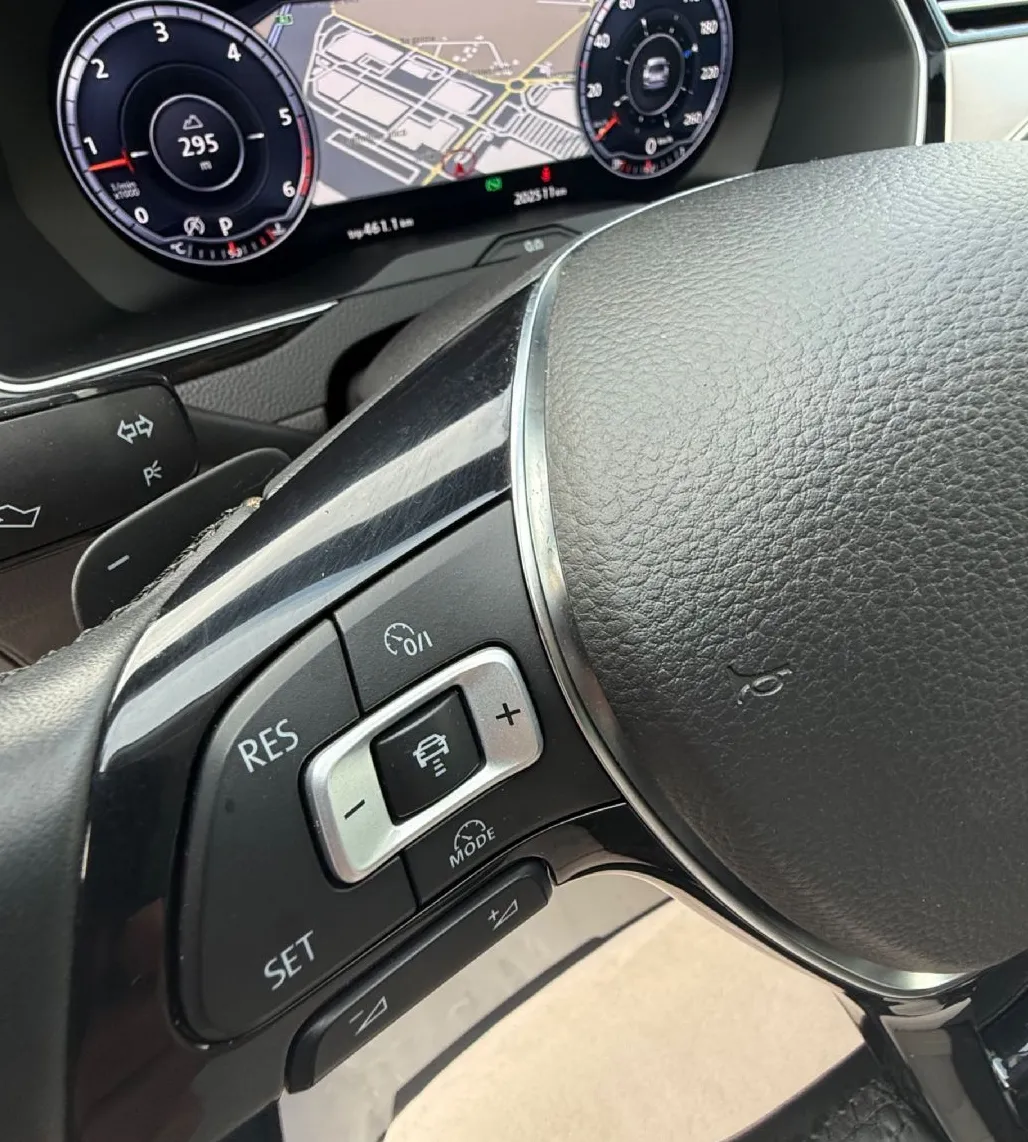 Zunanja slika - VW Passat - 2.0 TDI 4MOT avt. R-line-Virtual-Matrix-Kamera-F1 - 17