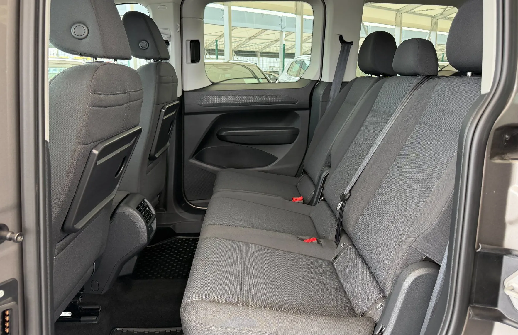 Zunanja slika - Volkswagen Caddy - Life 2.0 TDI-SLO-1.LASTNIK-LED-OGR. SEDEŽA-ACC - 9