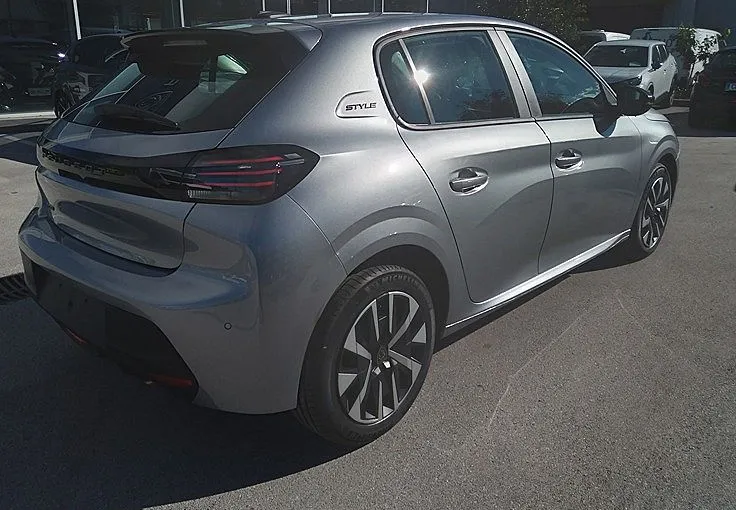 Zunanja slika - Peugeot 208 - STYLE PureTech 100-OGREVANA SEDEŽA - 4