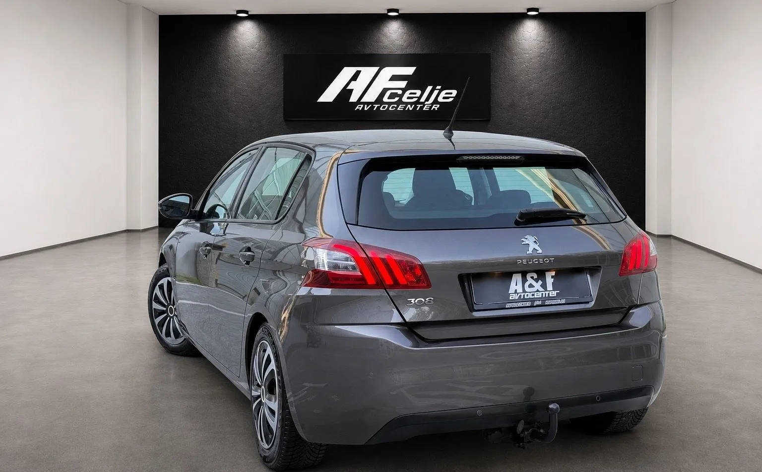 Notranja slika - Peugeot 308 - 1.6-106.000km-KLIMA-BREZ POLOGA KREDIT-ODLIČEN- - 7