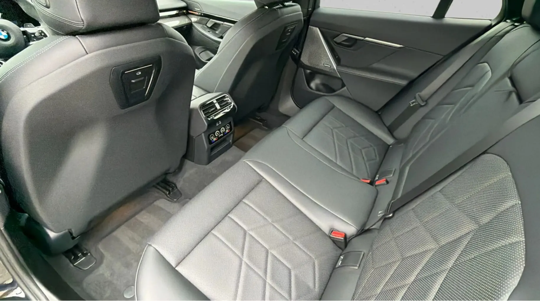Zunanja slika - BMW Serija 5 - Touring: 520d xDrive  AT - 14