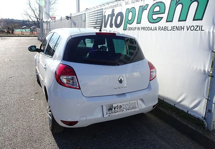 Zunanja slika - Renault Clio - Night Day 1.2 16V. 1. lastnik NA OBROKE...LEANPAY - 4