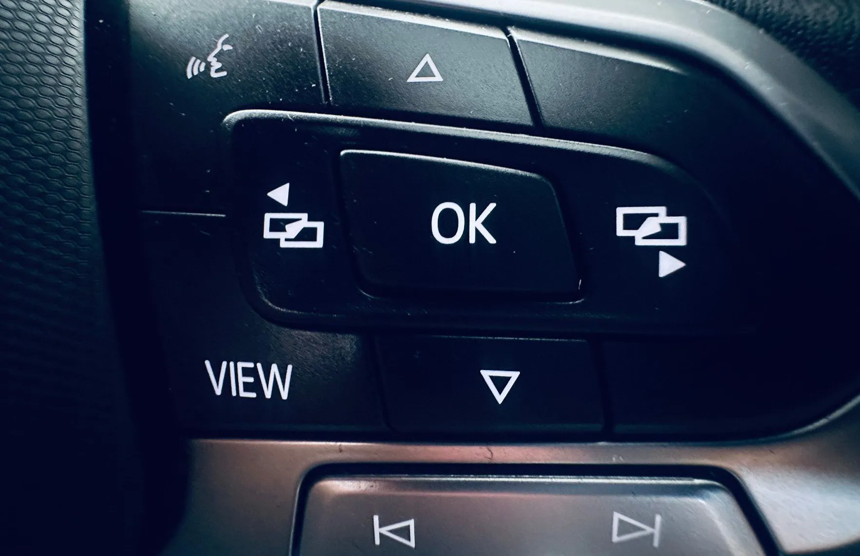 Zunanja slika - Volkswagen Tiguan - 2.0 TDI DSG 110kW.KAMERA.LED.USNJE.ACC.2025.DIZEL - 3