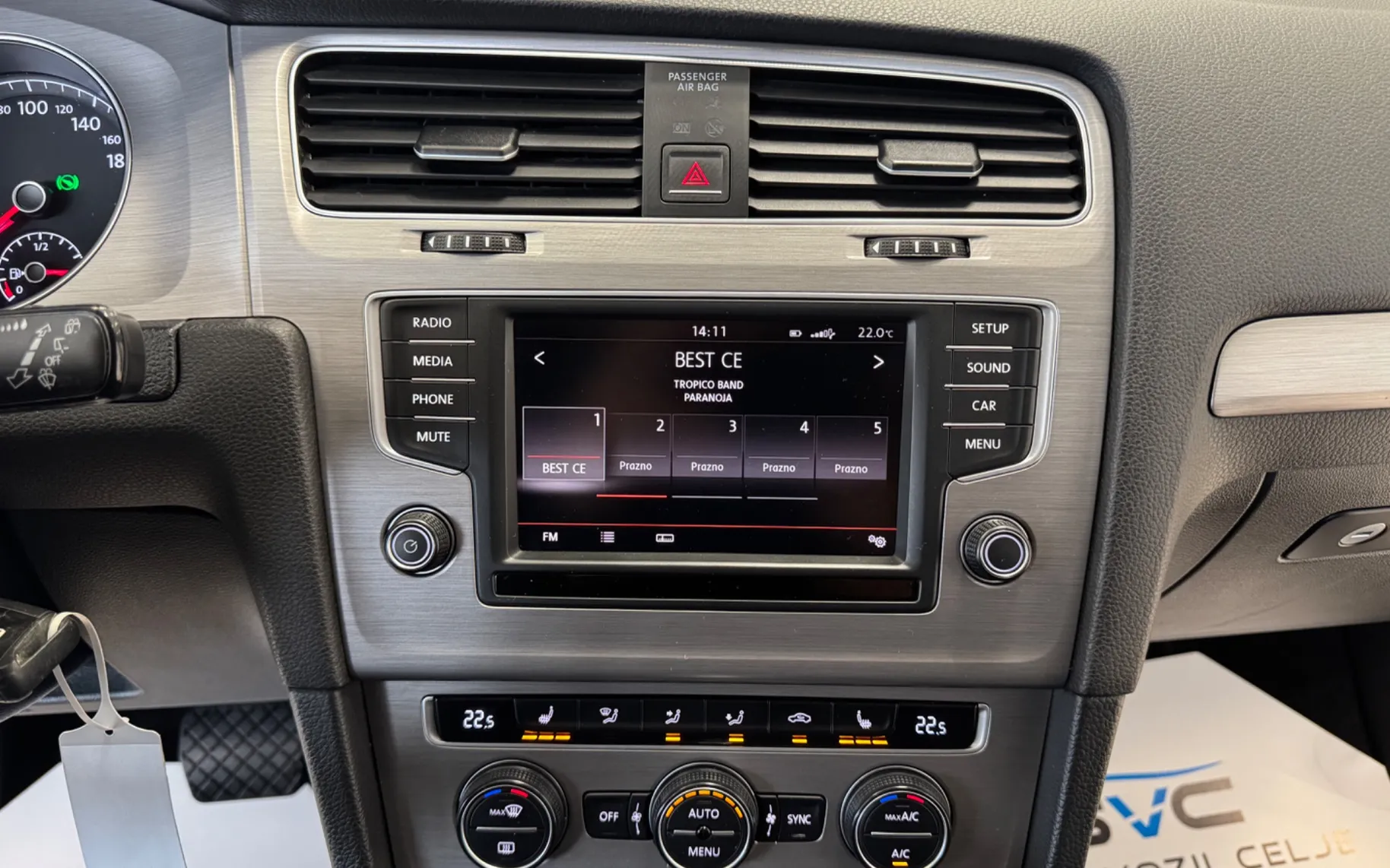 Zunanja slika - Volkswagen Golf - 1.6TDI-DSG-2X-PDC-DIGI-KLIMA-TEMPOMAT-GRET-SED-17C - 15