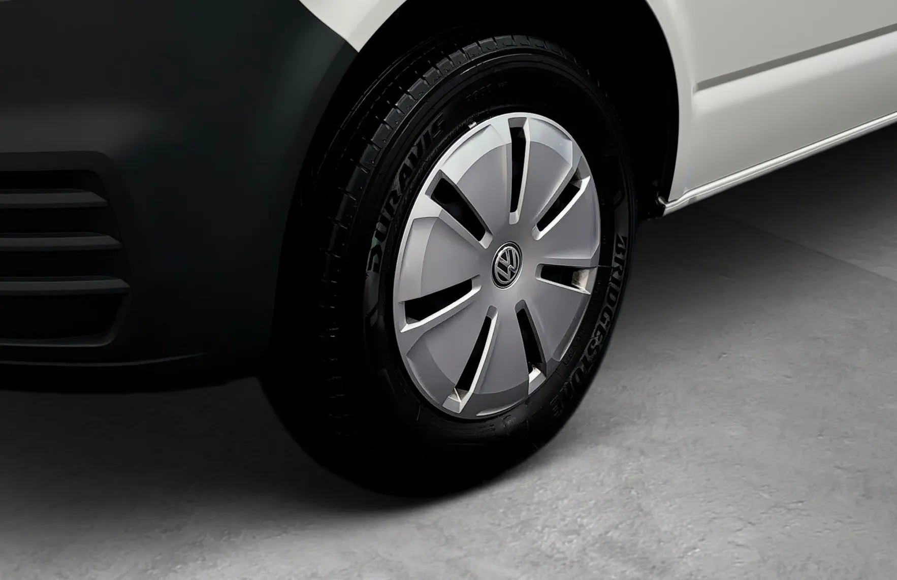 Zunanja slika - VW Transporter - T7 Kombi 2.0 TDI DMR 9sedežev - 4