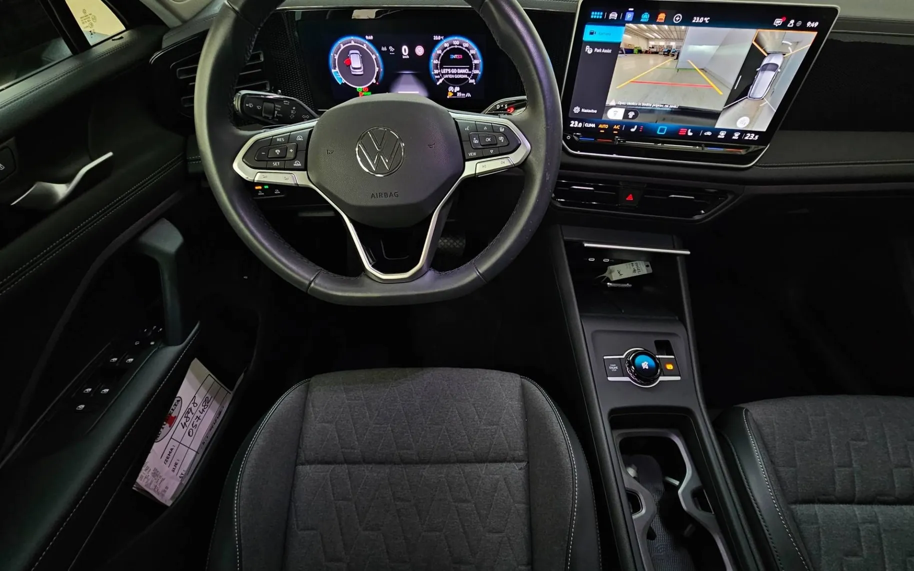 Notranja slika - Volkswagen Tiguan - 1.5 eTSI BMT DSG - 7