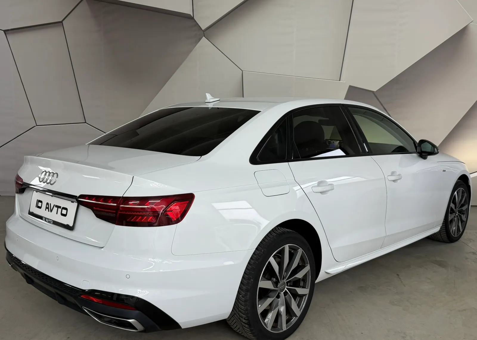 Zunanja slika - Audi A4 - LIMUZINA 35 TDI S LINE - 4