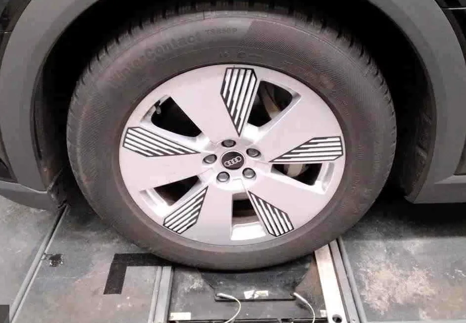 Zunanja slika - Audi e-tron - S line quattro 55.NEMŠKI+4ALU.KAMERA.KLJUKA.KAMERA - 5