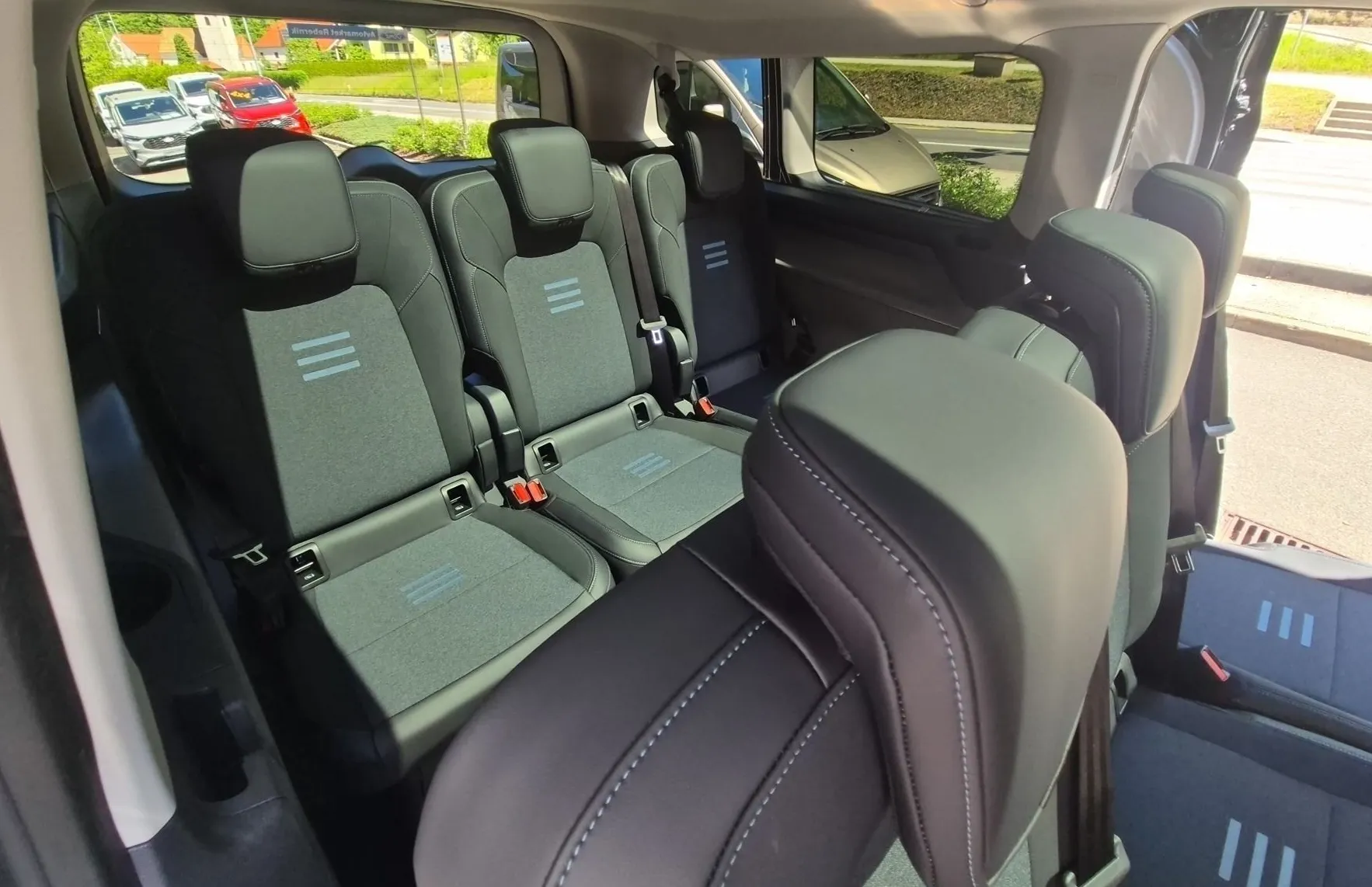 Zunanja slika - Ford Tourneo - Custom ACTIVE 2.0 170PS A8 L2 AWD-ZALOGA - 18