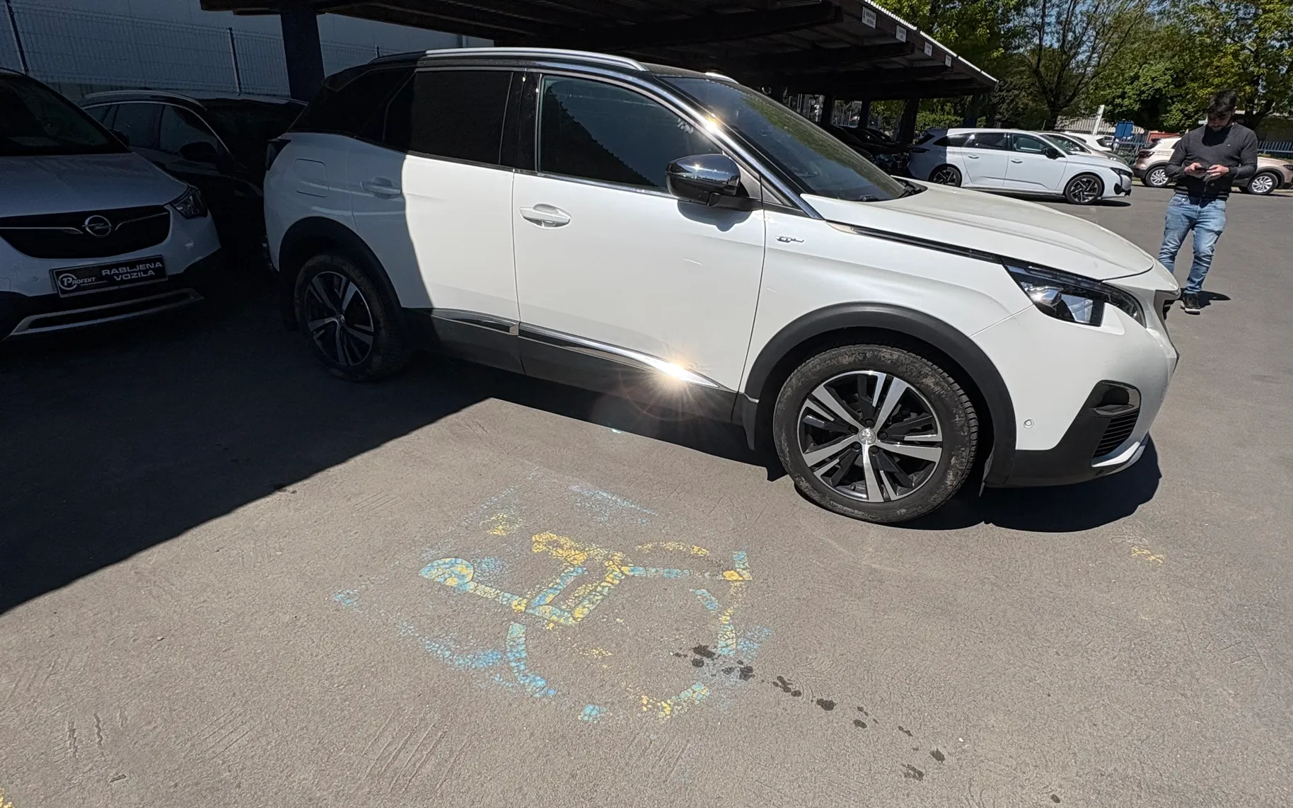 Zunanja slika - Peugeot 3008 - 2,0 BlueHDI 180 S&S GT Avt. - 2