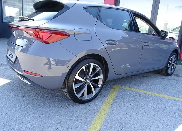 Zunanja slika - Seat Leon - 1.5 TSI 85KW FR - VLEČNA KLJUKA - - 5