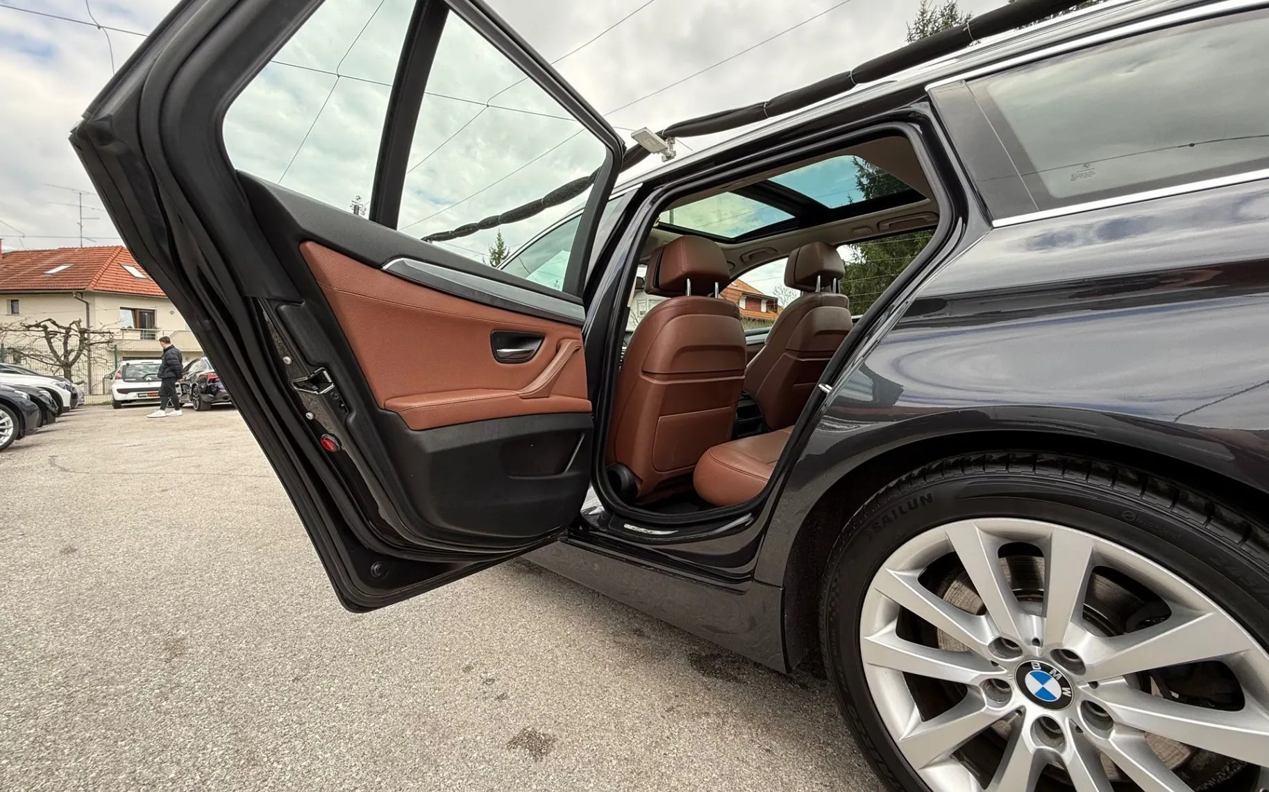 Zunanja slika - BMW Serija 5 - Touring: 525d AUT. LUXURY LiNE DIGITAL PANO HEADuP ALU 1 - 9