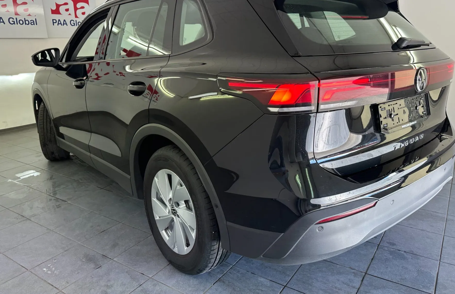 Zunanja slika - Volkswagen Tiguan - 2.0 TDI DSG Life 110kW.KAMERA.NAVI.LED.ACC.TOP - 4