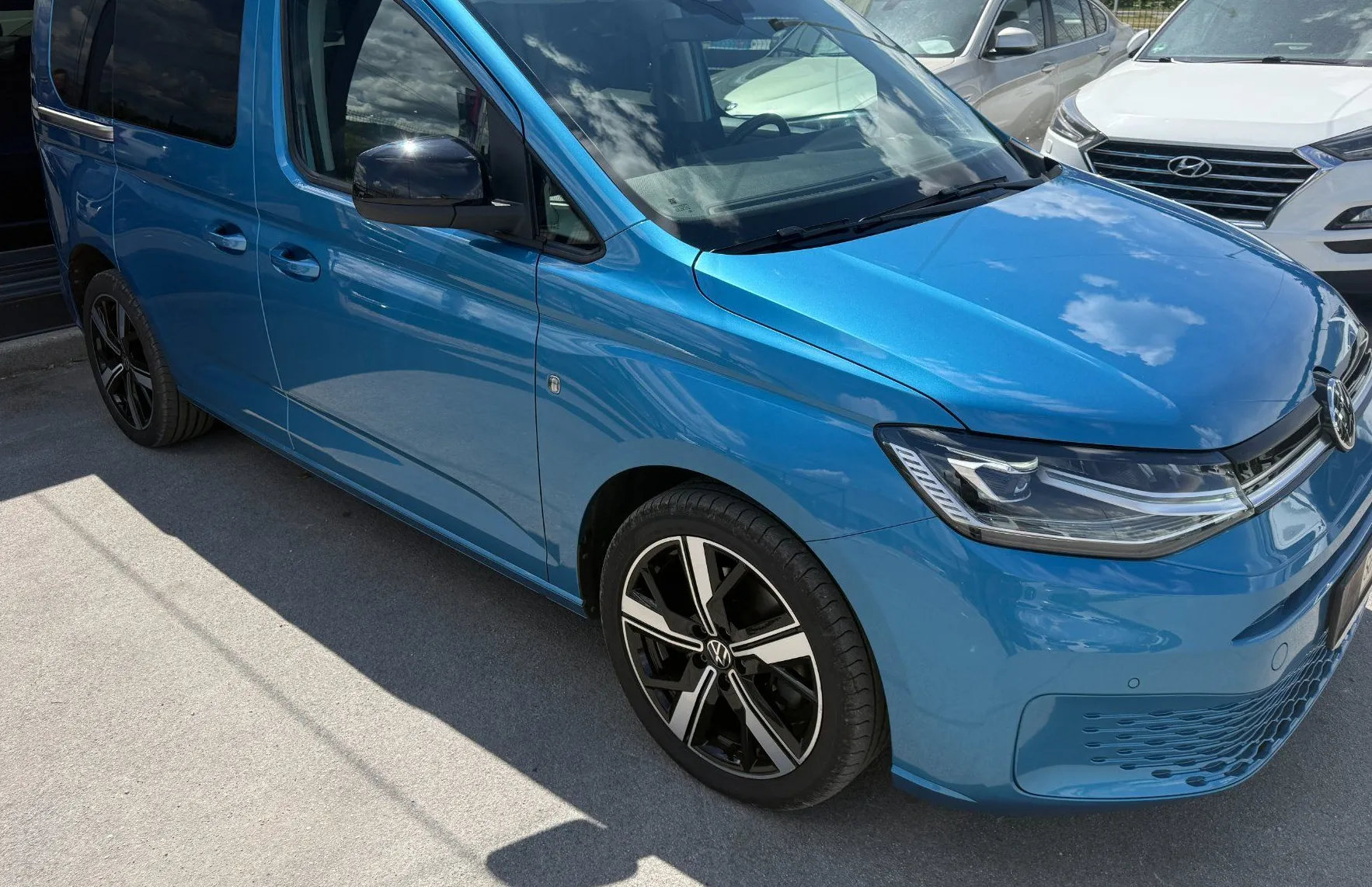 Zunanja slika - VW Caddy - 2.0TDI MOVE DSG-LED-PANO-NAVI-BT-PRIKLOP-KAMERA-DE - 2