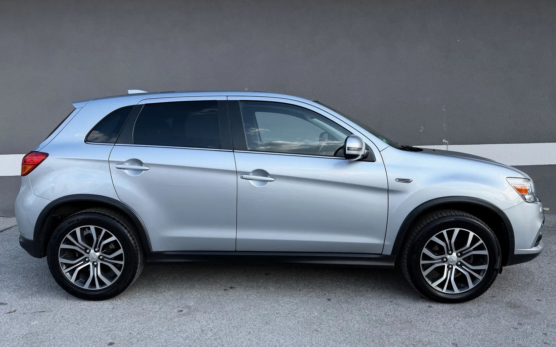 Zunanja slika - Mitsubishi ASX - 2.2 DI-D 4WD Auto Intense+ KAMERA XENON TEMP. NAVI - 20