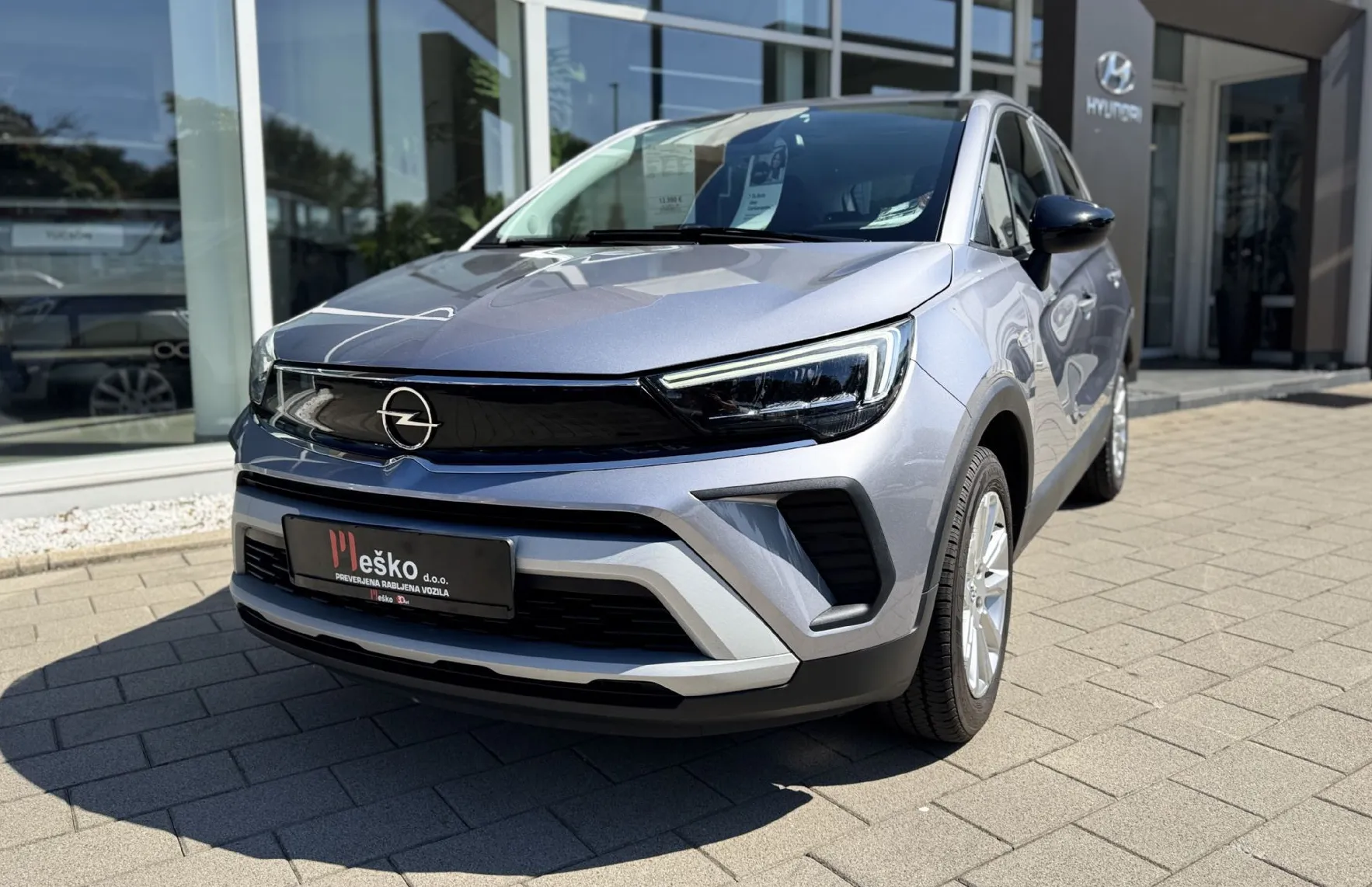 Zunanja slika - Opel Crossland - 1.5 CDTI AUT usnje-acc-tempomat-el.paket-PLUS BONU - 1