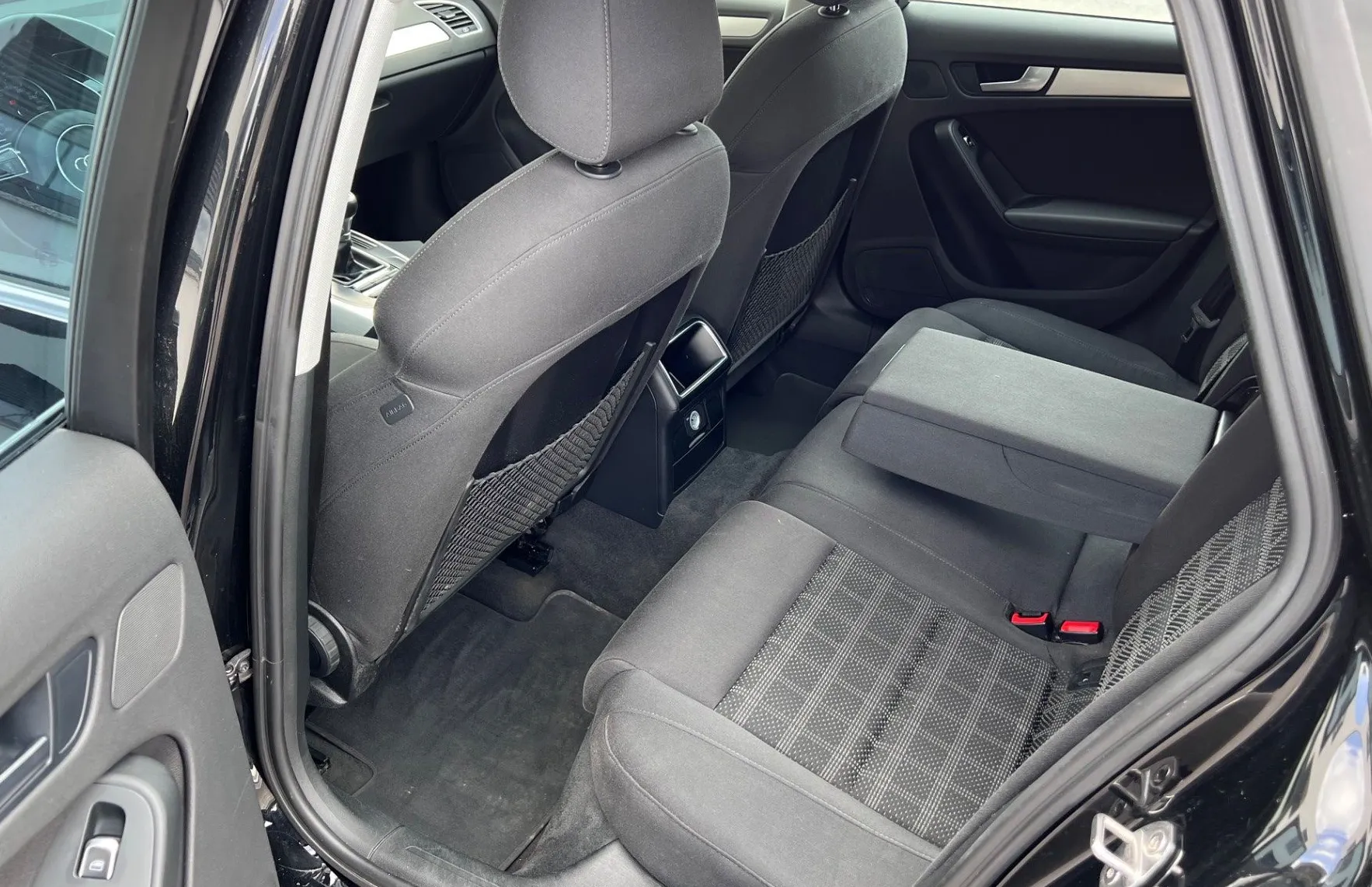 Zunanja slika - Audi A4 - Avant 2.0 TDI S-LINE+Style Sport 110  150 +ACC+AUTOHOLD - 17