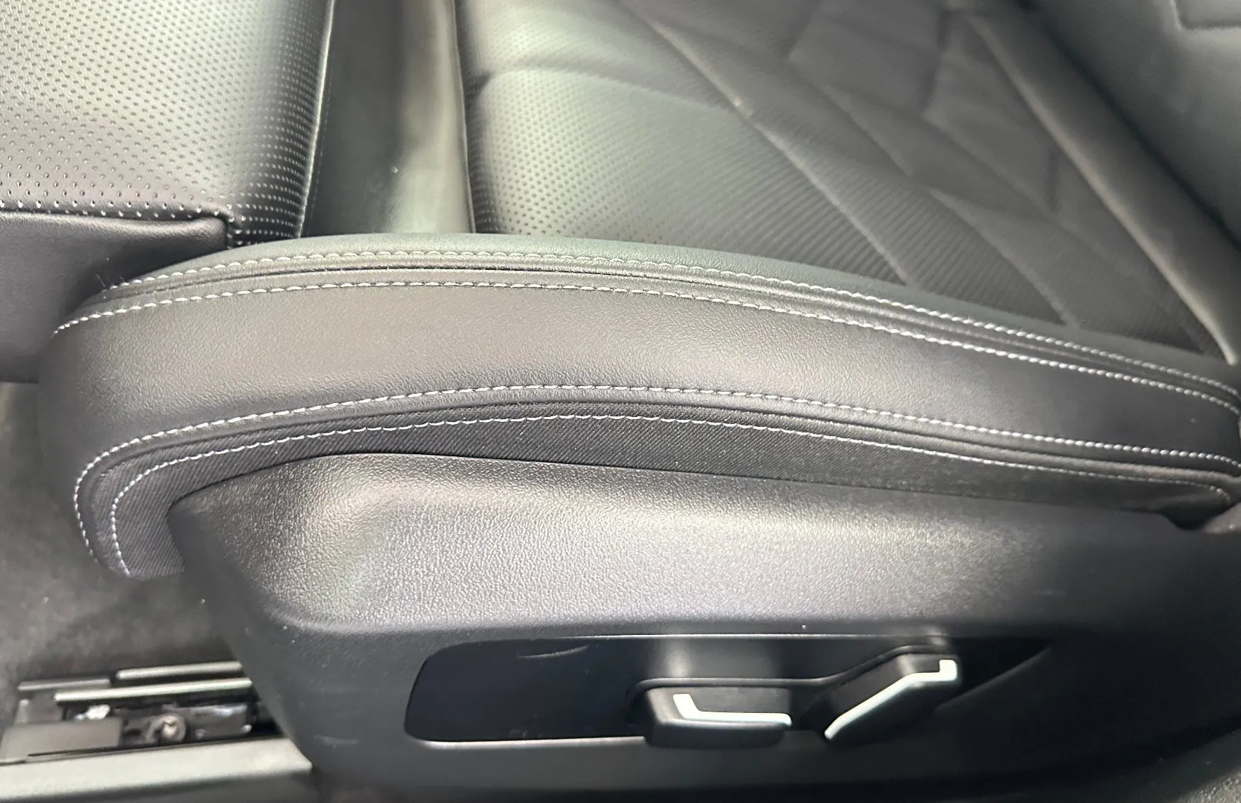 Zunanja slika - BMW i5 - eDrive40.LUKSENBURG.KAMERA.USNJE.LED-subvencija - 8