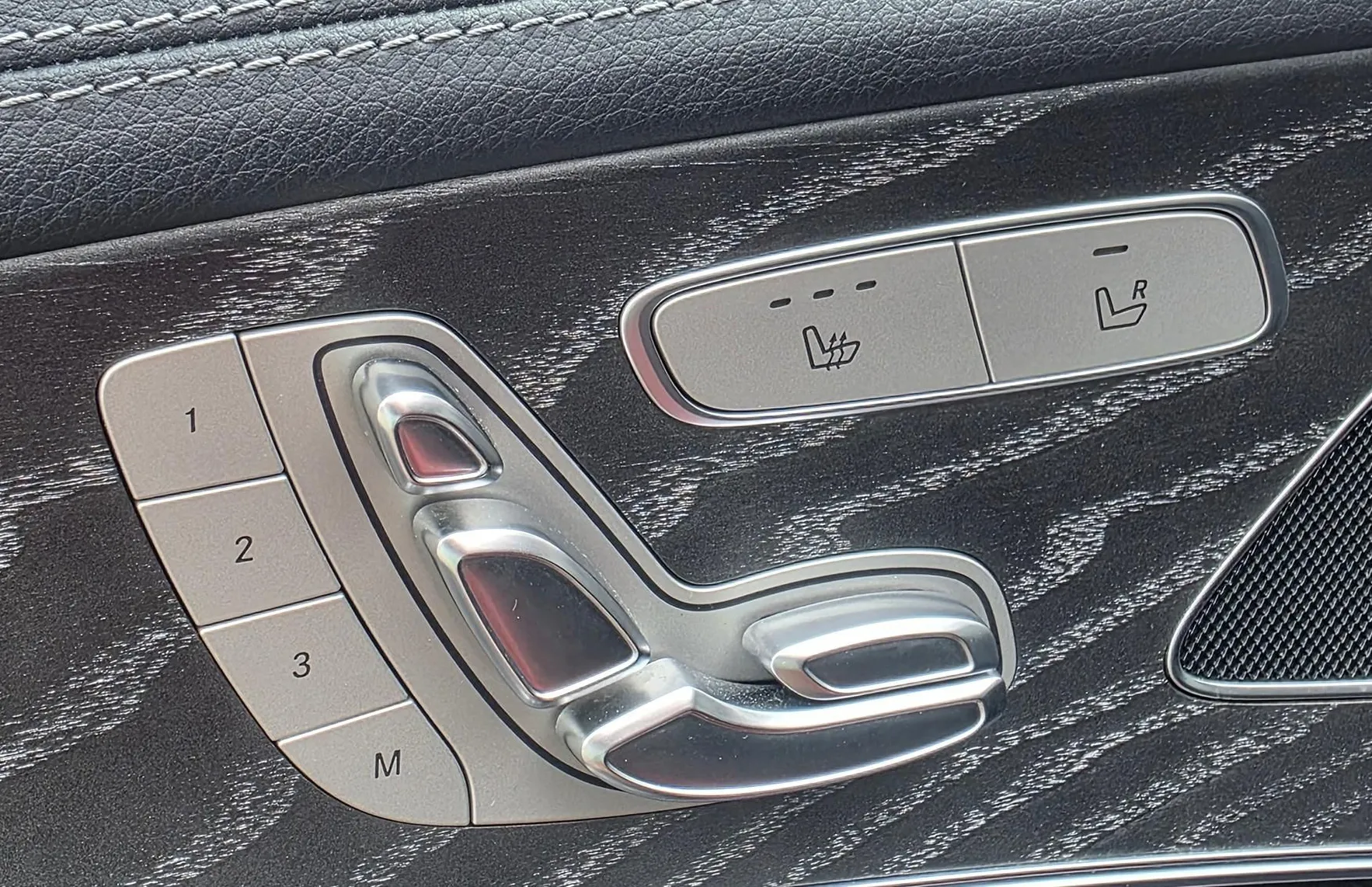 Zunanja slika - Mercedes-Benz CLS-Razred - 350CDI 4-MATIC AMG VIRTUAL-KAMERA-MEMORY-LED - 18