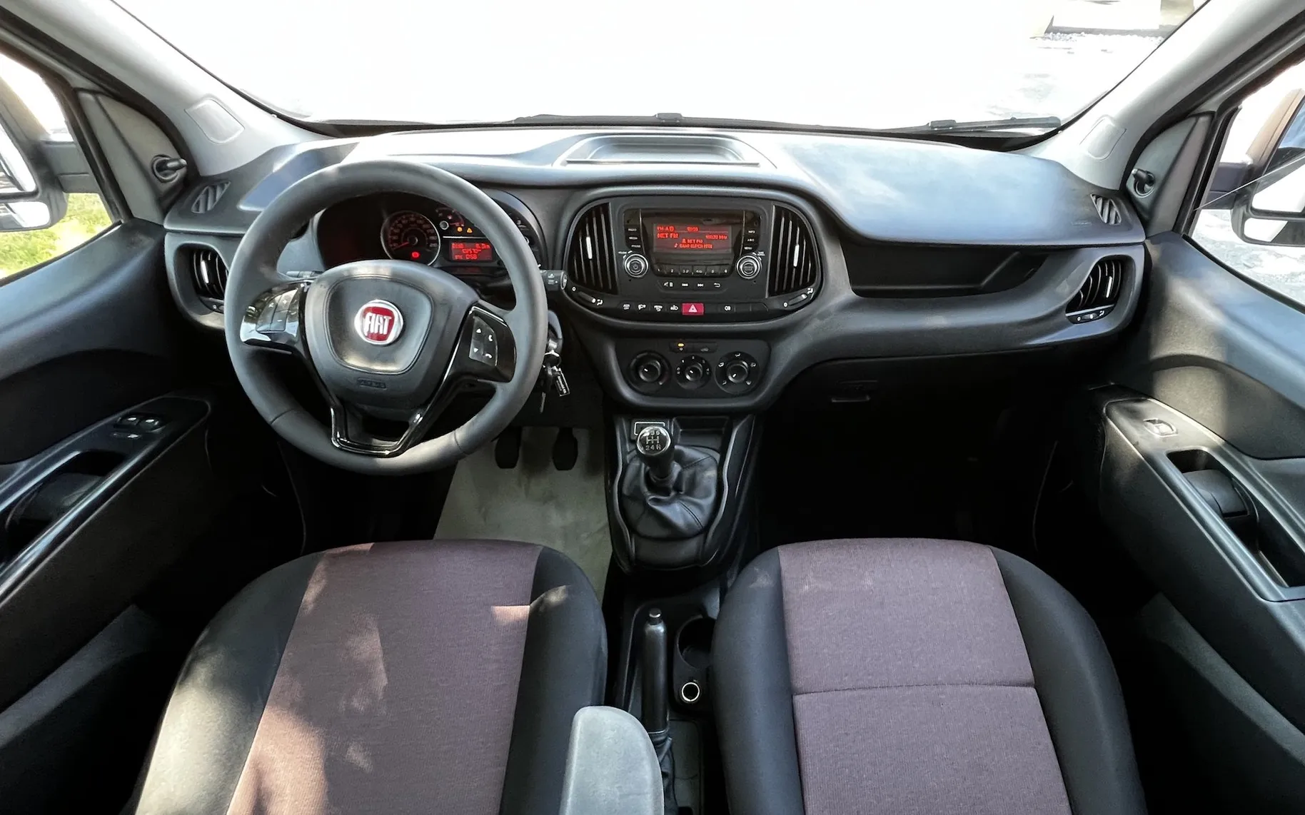 Zunanja slika - Fiat Doblo - CARGO 1.3 MULTIJET SX POVRAČILO DDV  IZOLIRAN TOV - 10