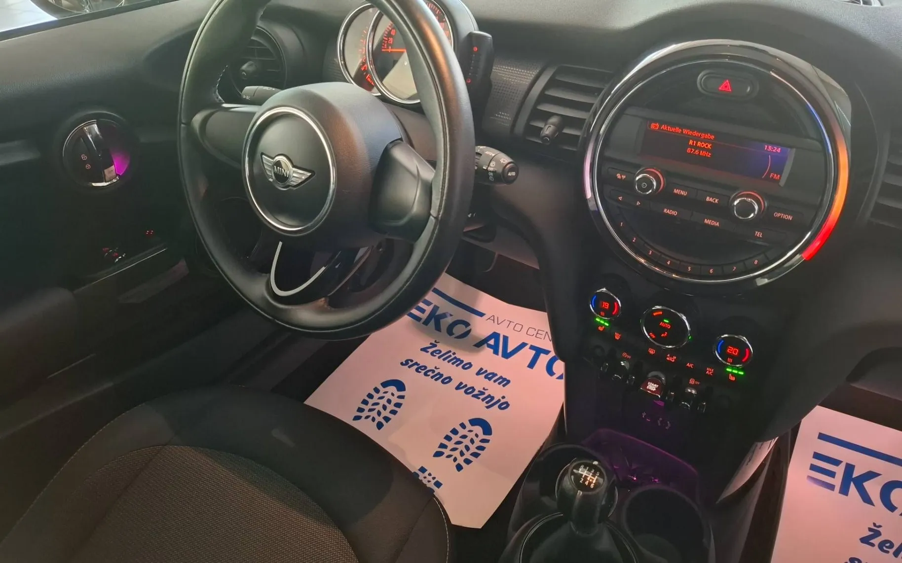 Notranja slika - MINI One - 1.2 SAMO 107000KM-KREDIT BREZ POLOGA V 10 MIN - 9