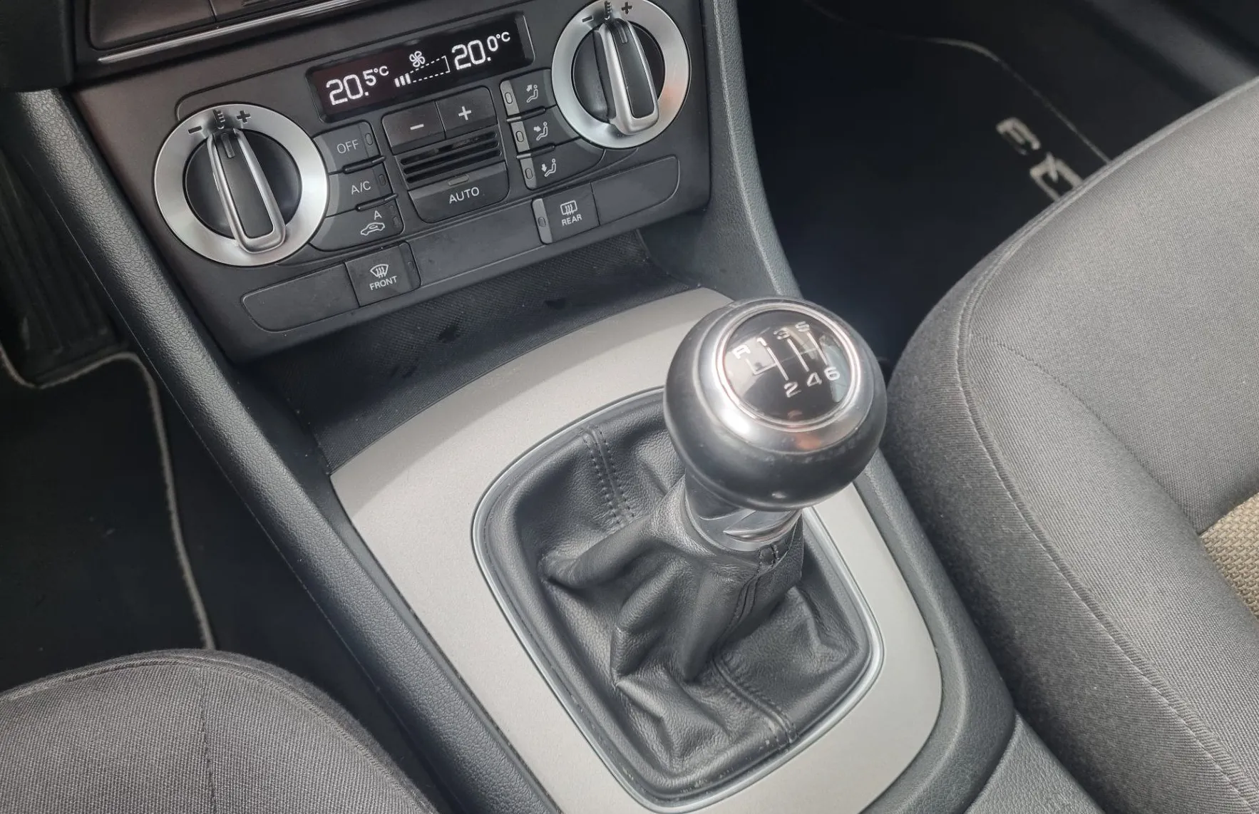Zunanja slika - Audi Q3 - 2.0 TDI - SLOVENSKO POREKLO - LEPO OHRANJEN - 15
