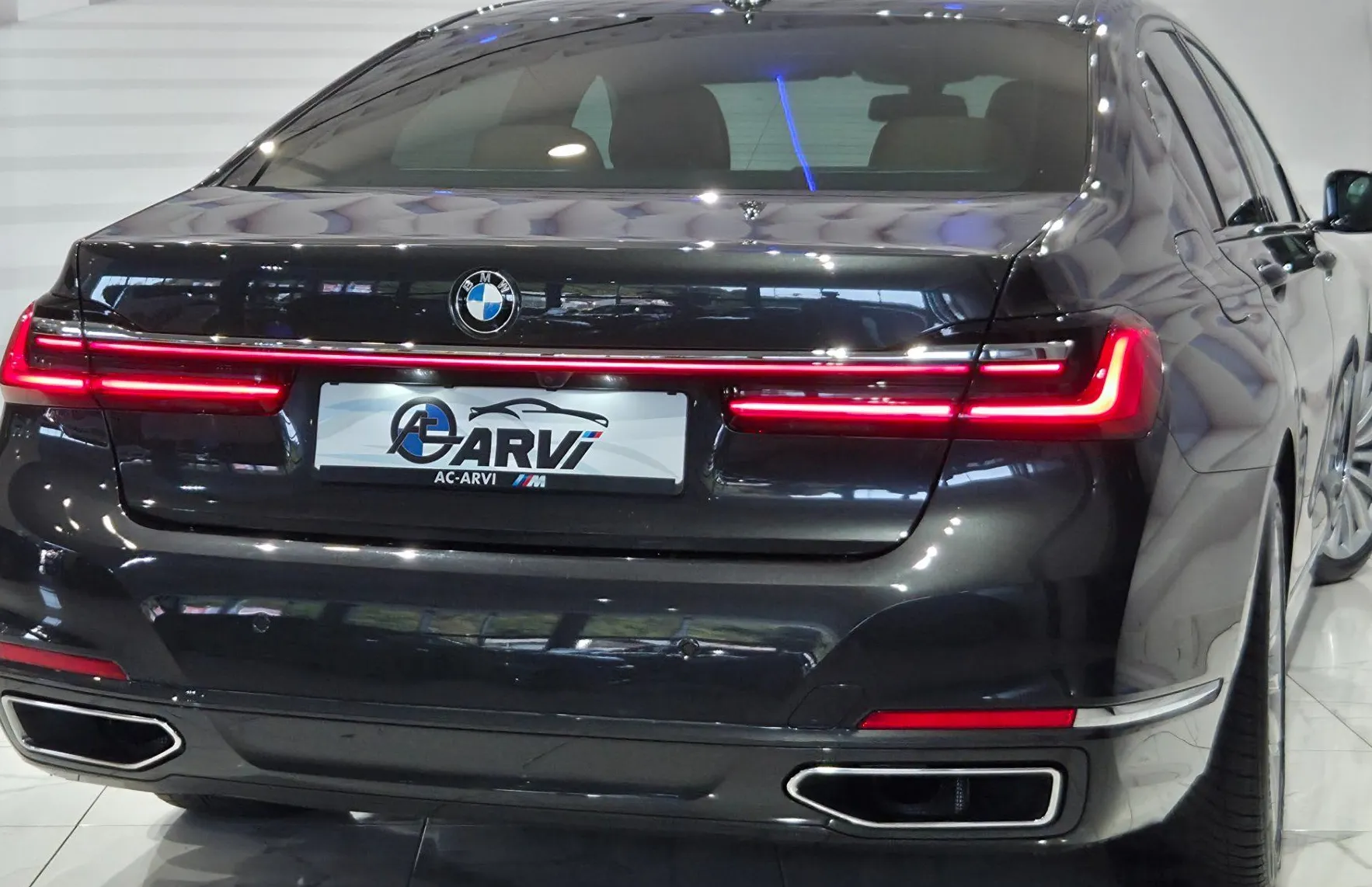 Zunanja slika - BMW Serija 7 - : 730d Avt-RADAR-WEBASTO-SOFT-HLAJ-KAM360-PANO - 4