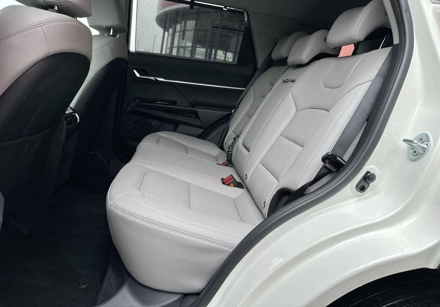 Notranja slika - SsangYong Torres - 1.5 T-GDI PREMIUM 4WD AT... - 11