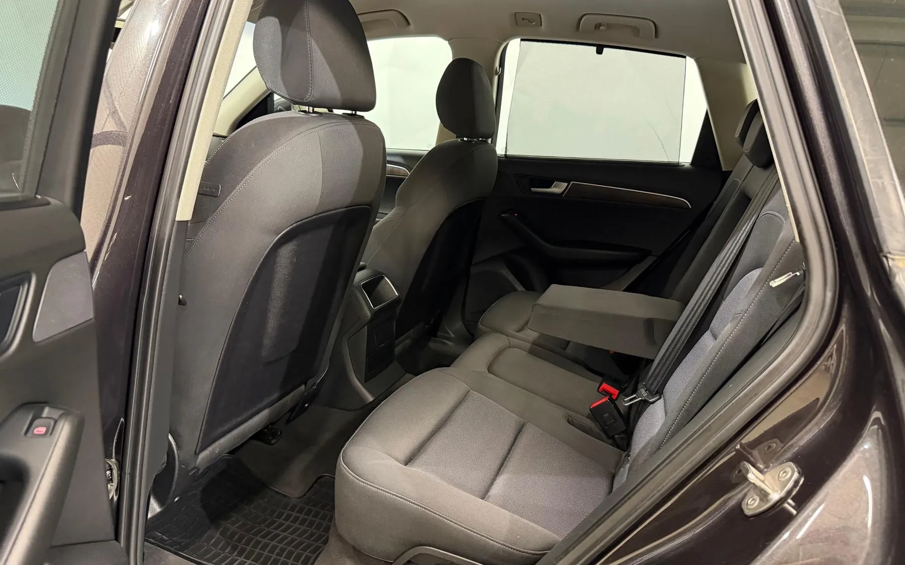 Notranja slika - Audi Q5 - 2.0 TDI-QUATTRO-S-TRONIC-BI-XENON-LED-SERVISNA KNJ - 11
