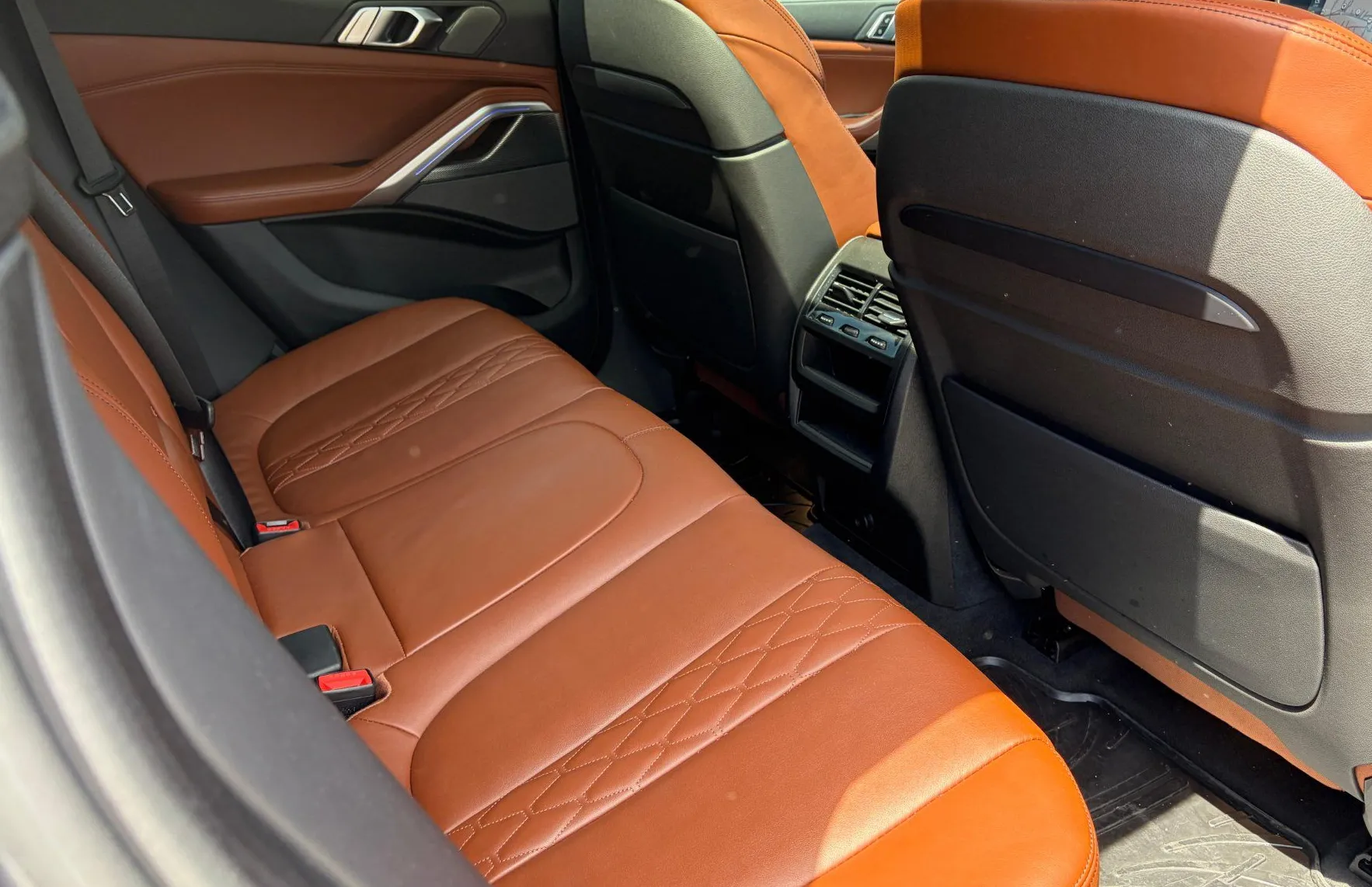 Zunanja slika - BMW X6 - serija :  xDrive40d M Sport Avt. - 8