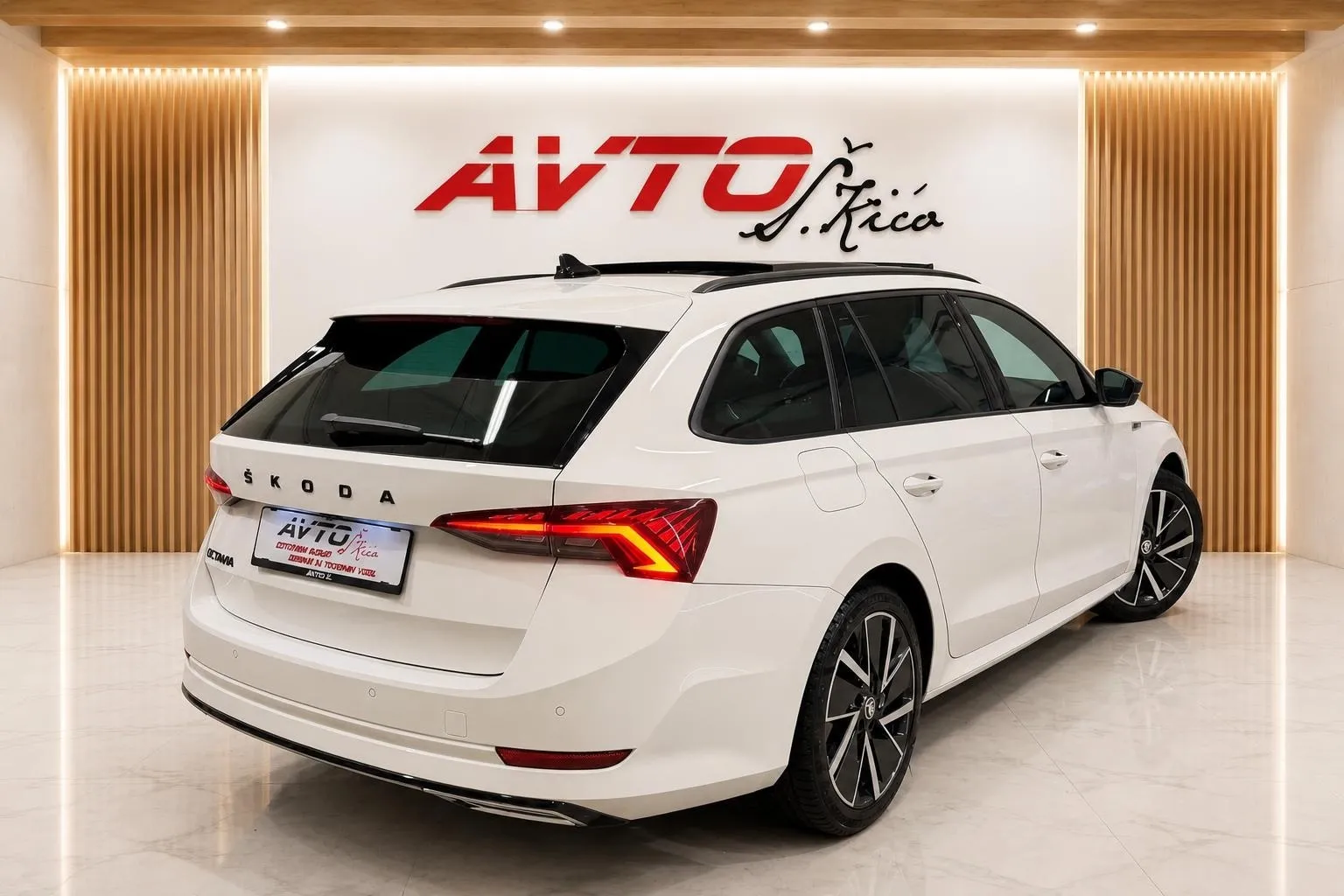 Zunanja slika - Škoda Octavia - 2.0 TDI-SPORTLINE-VIRTUAL-PANO-MATRIX-KAMERA-DSG - 4