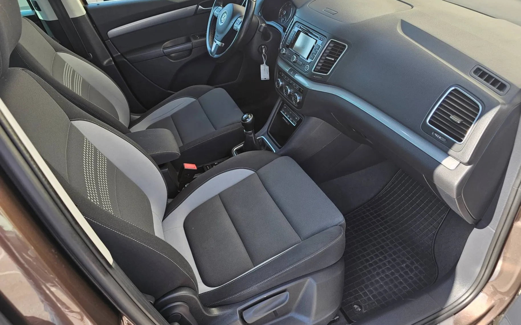 Zunanja slika - VW Sharan - 2.0 TDI CL 103kW XENON.KLJUKA.EL.VRAT.EL.PRTLAŽN.. - 12