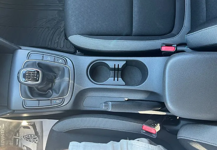 Zunanja slika - Hyundai Kona - 1.6 CRDi 115 Impression - 10