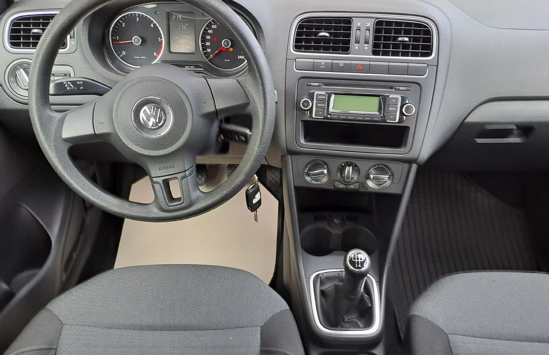 Zunanja slika - Volkswagen Polo - 1.6 TDI BlueMotion Comfortline - 7
