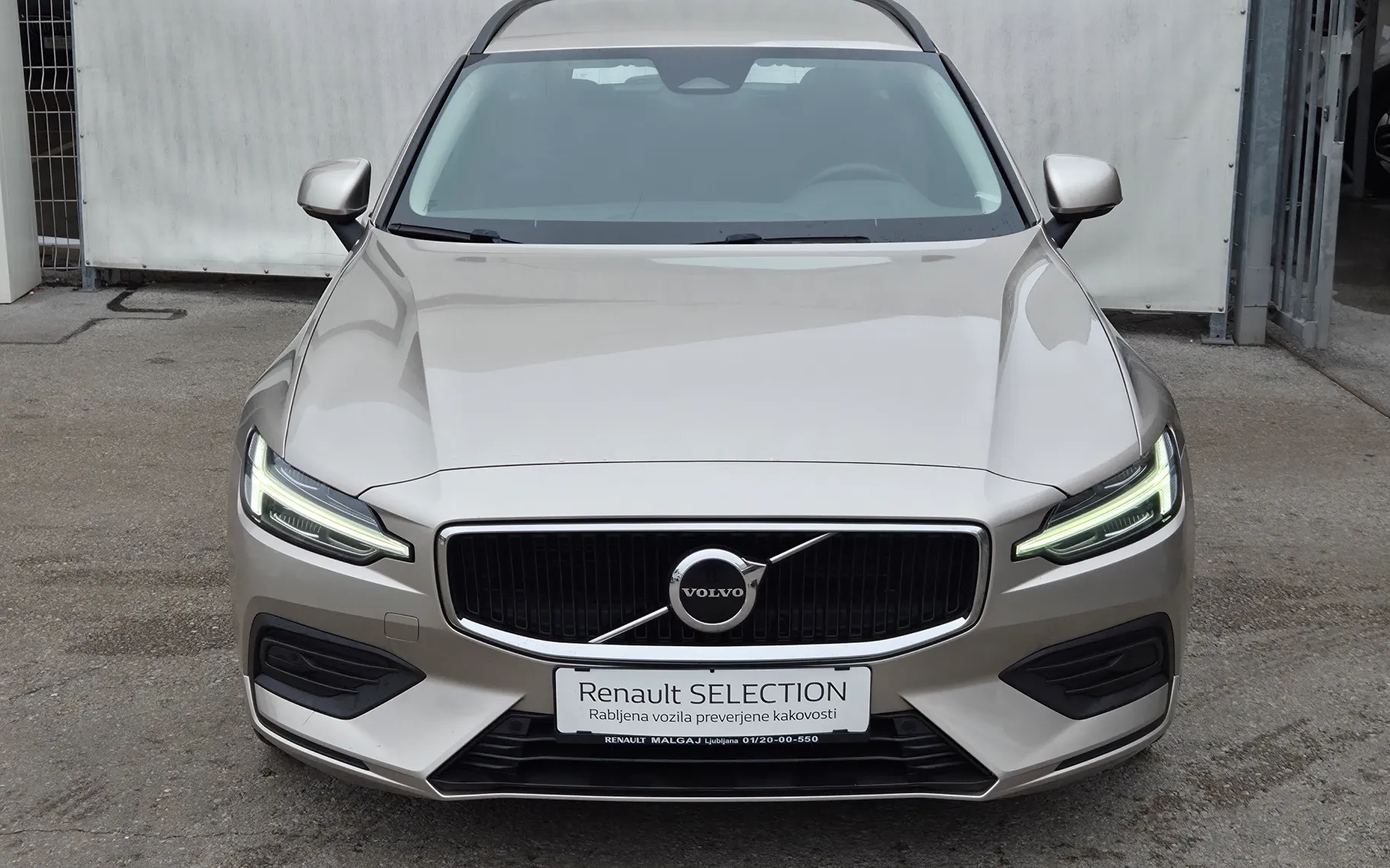 Zunanja slika - Volvo V60 - 2.0 B4 Core ACC-KAMERA-NAVI-LED-GRETJE SPR/ZAD.SED - 10