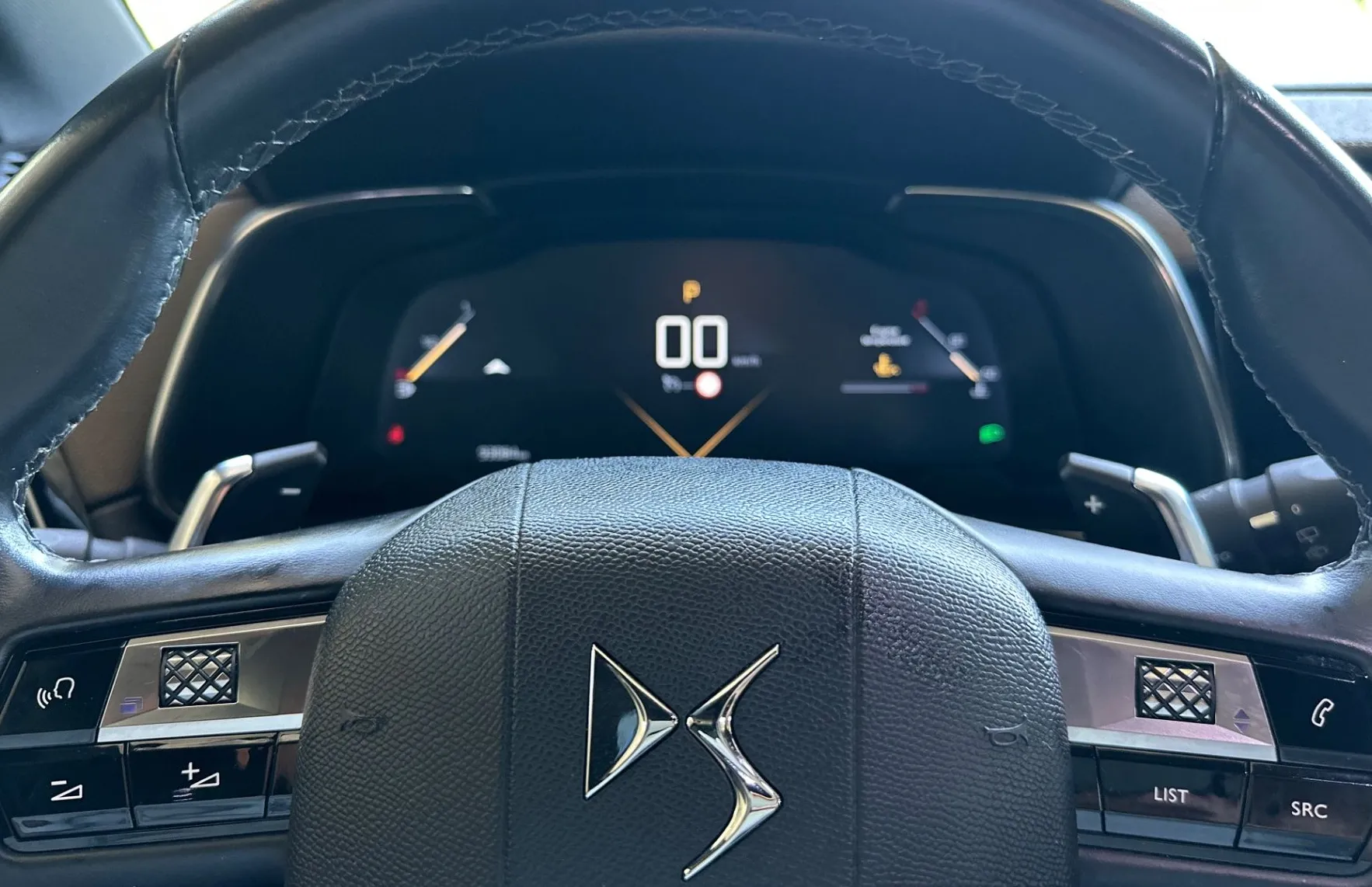 Zunanja slika - DS DS 7 Crossback - 1.6 PT Business-KAMERA-NAVI-18COL-GRETJE SEDEŽEV.. - 11