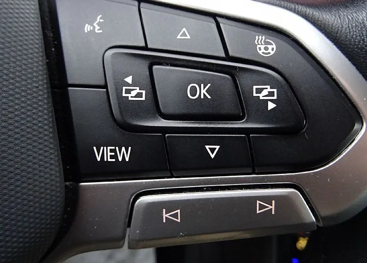 Zunanja slika - VW Tiguan - 2.0 TDI DSG Life 150KM - NAVI- LED - MAX ASIST- - 18